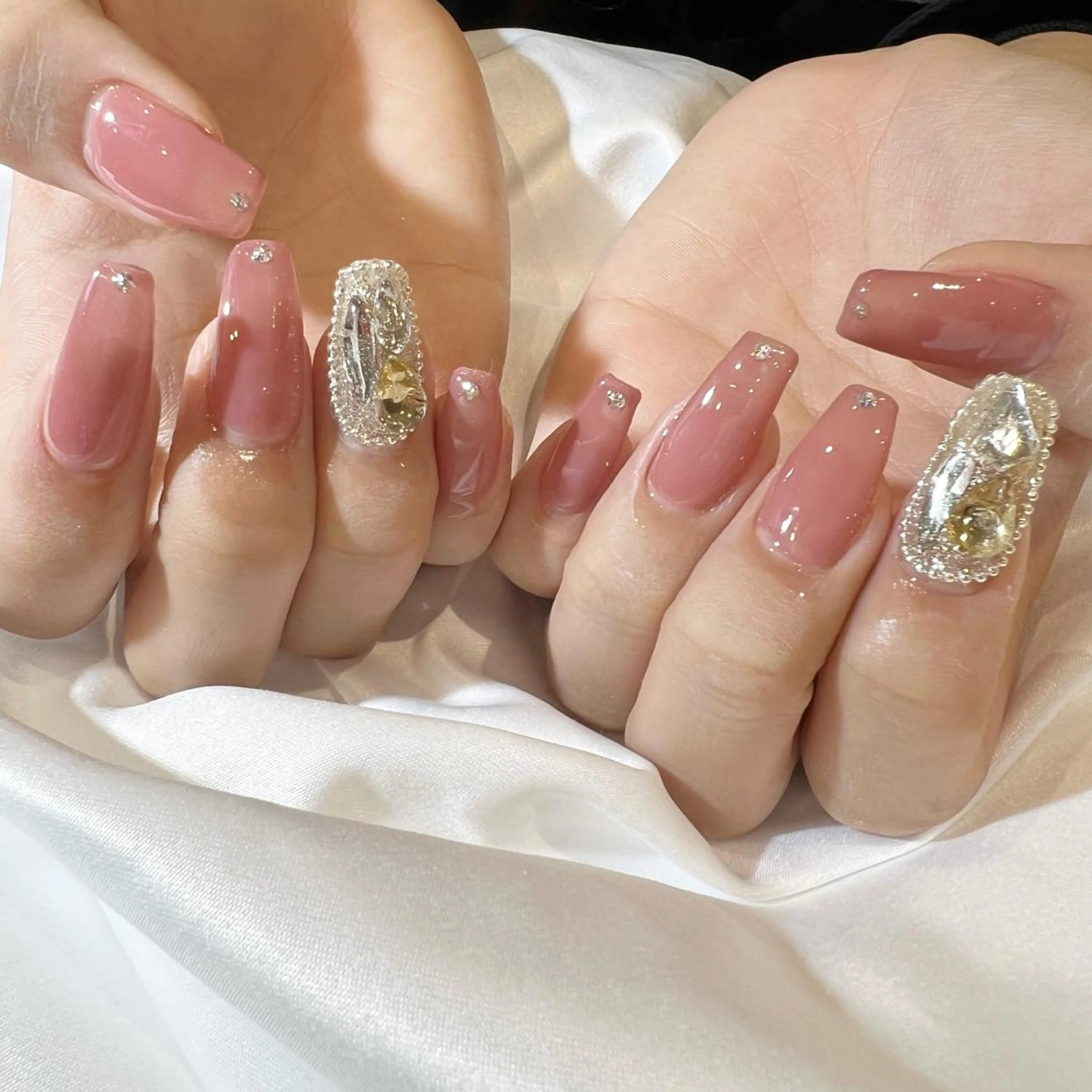 ネイル nailstudio ′ecole所属・nailstudio ′ecoleのネイルデザイン