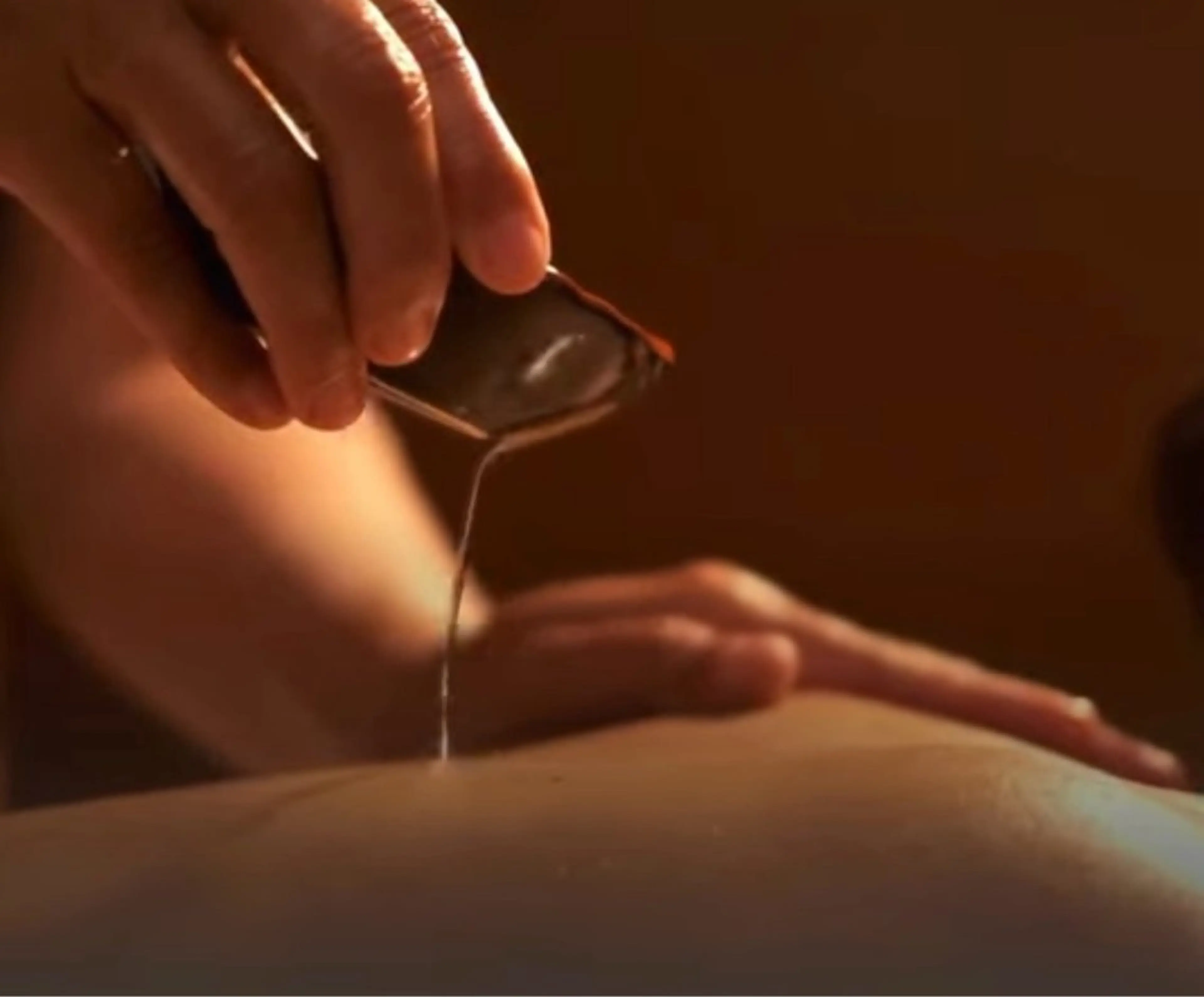 【漢方アロマ】 全身深リンパマッサージ  60 分の写真