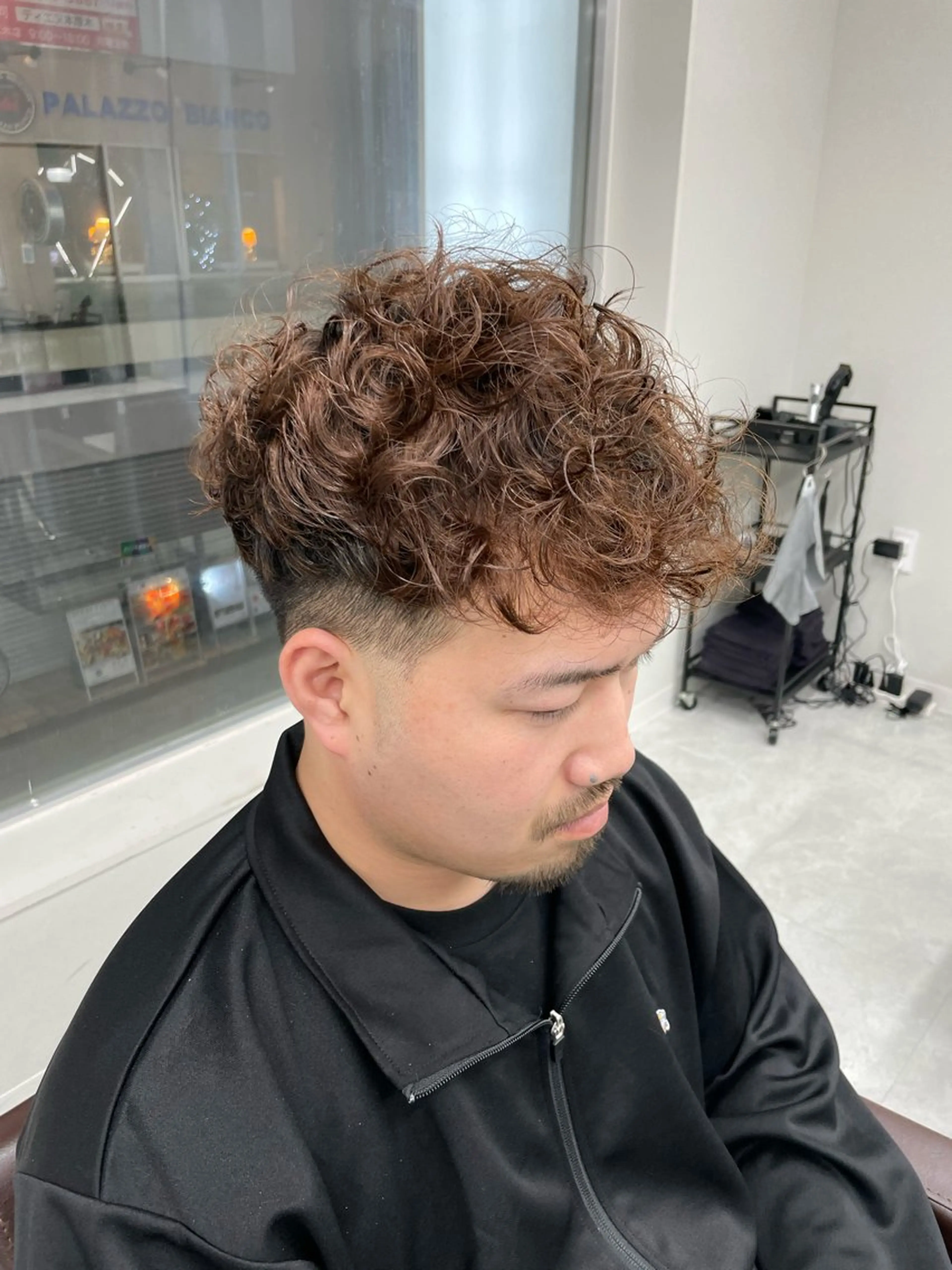 ショート パーマ メンズカット特化✂︎ SHINGO 本厚木のヘアスタイル