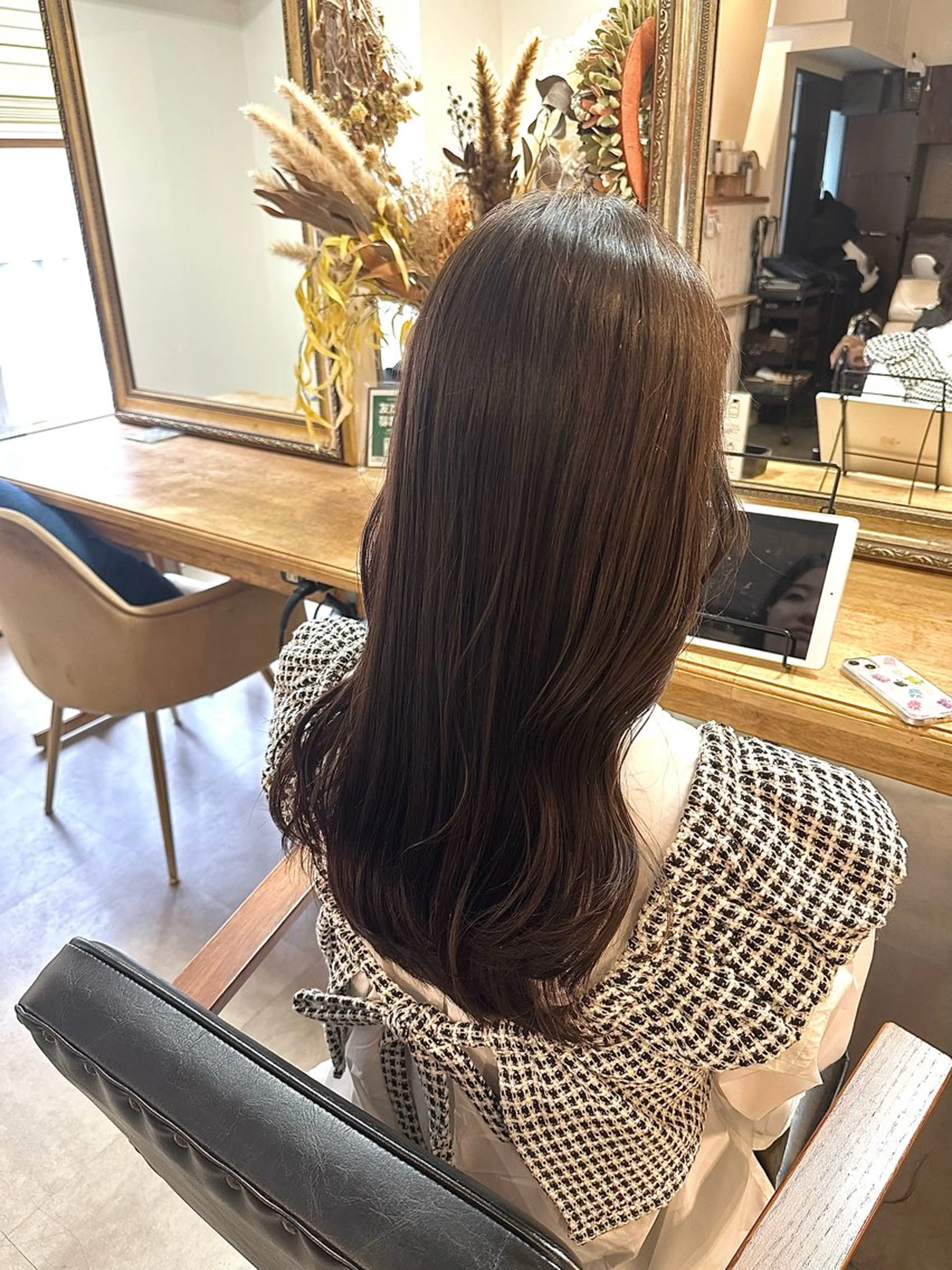 ロング カラー 透明感カラー グレージュ ハイライトカラー ハイライト いけだ　ひかり ハイライトくびれヘアのヘアスタイル