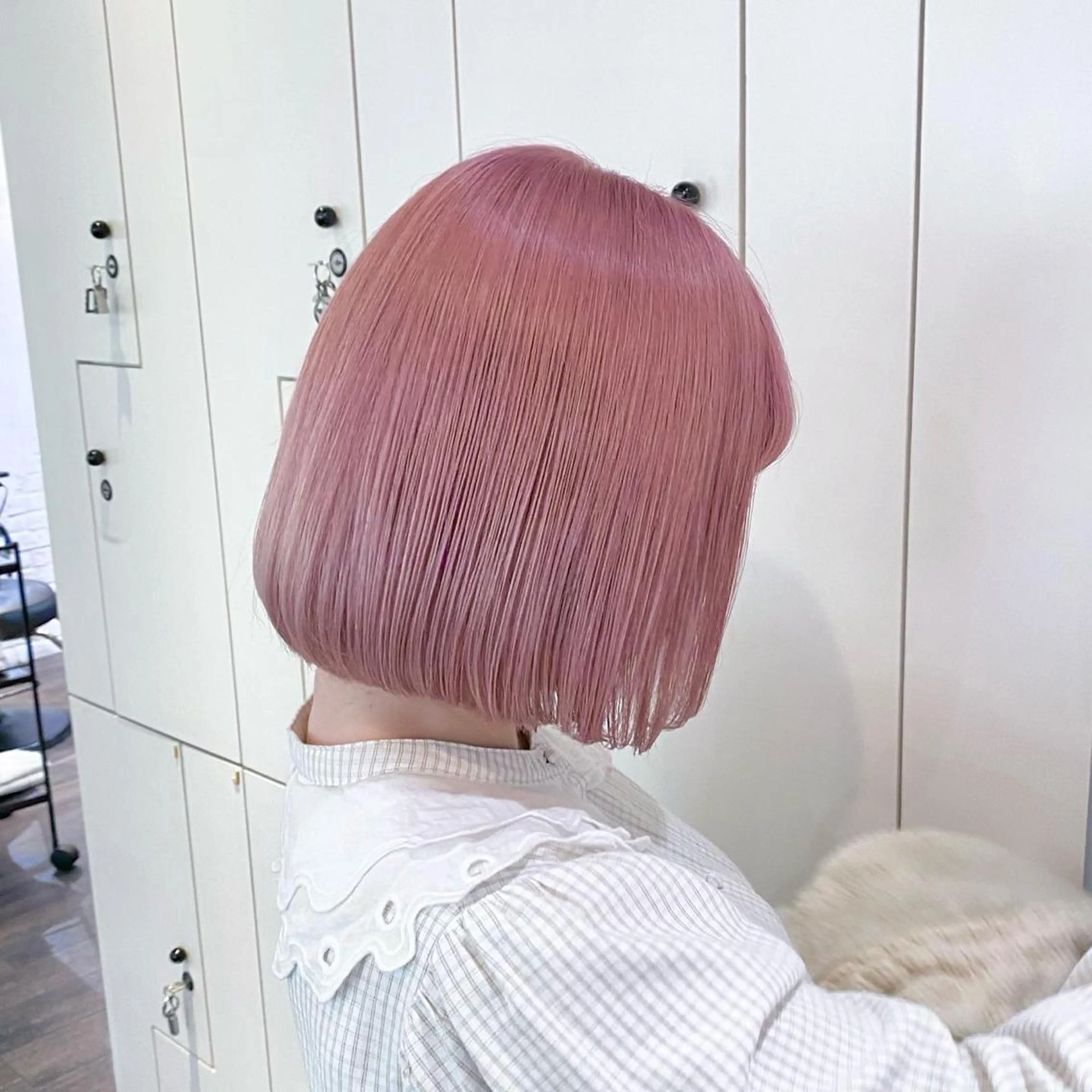 ミディアム カラー カット ヘアカラー 梅田ハイトーン チダ ヒナノのヘアスタイル