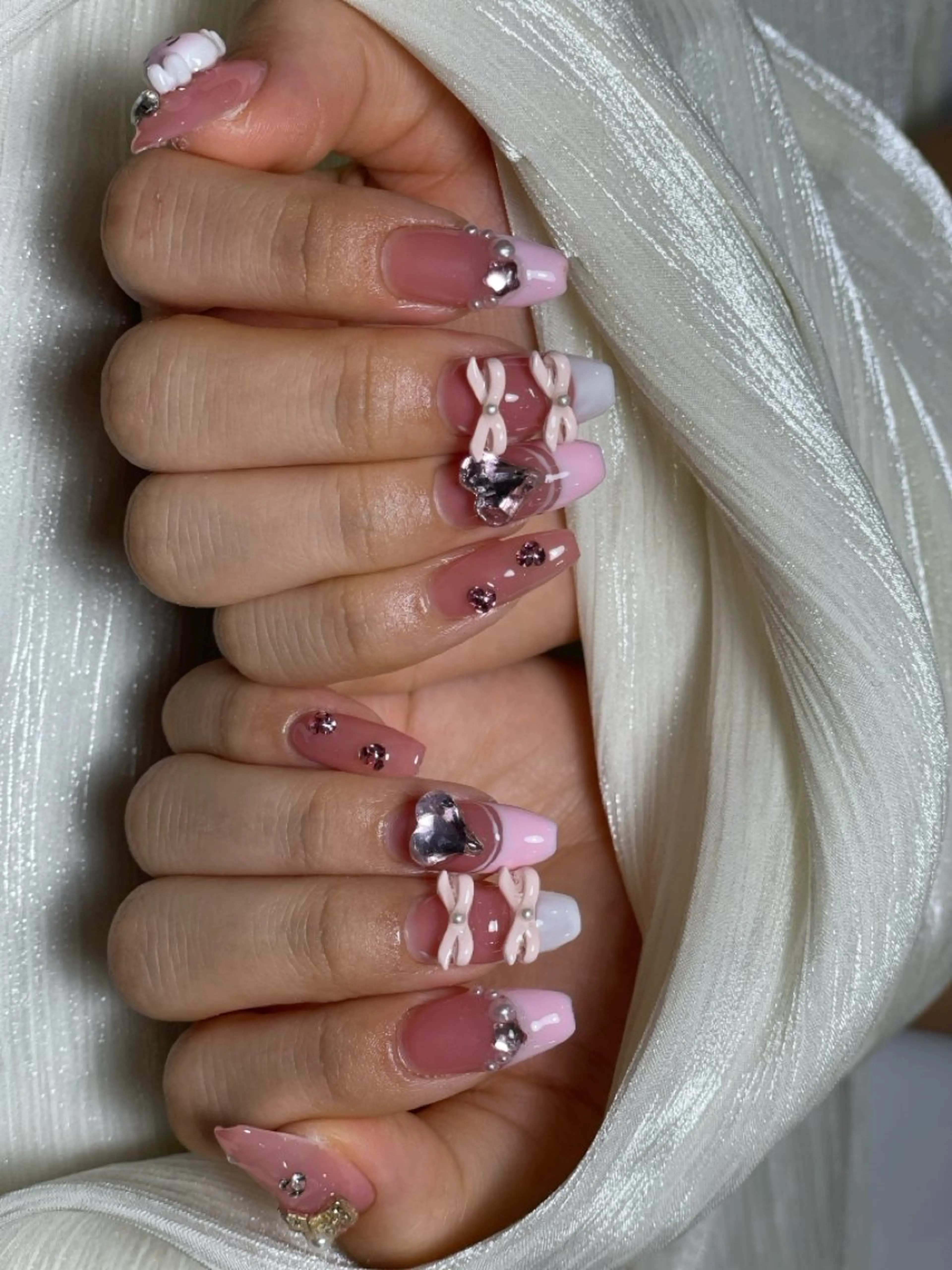 ネイル も ものネイルデザイン