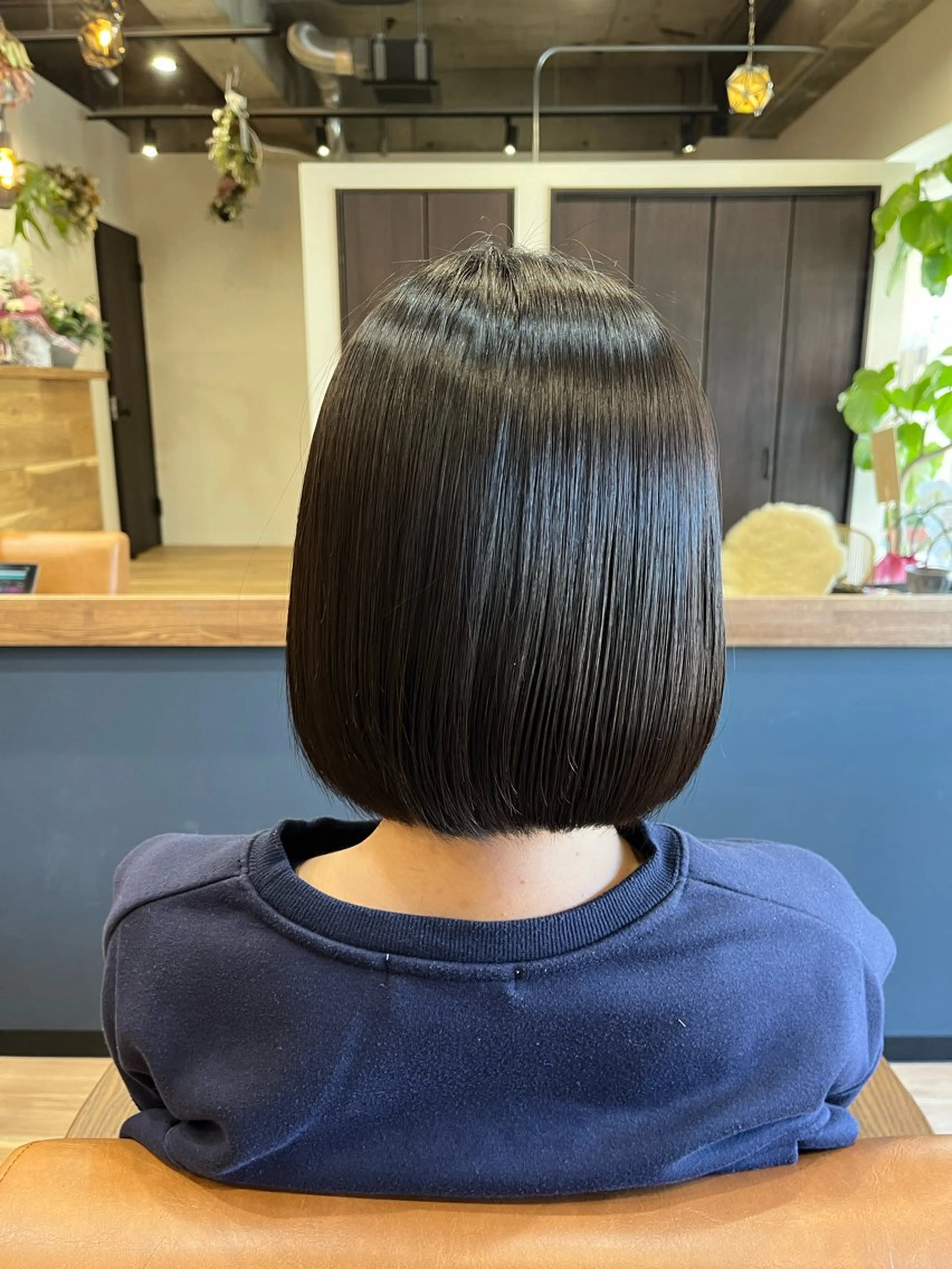 ミディアム パーマ BOND所属・小松 真唯子のヘアスタイル