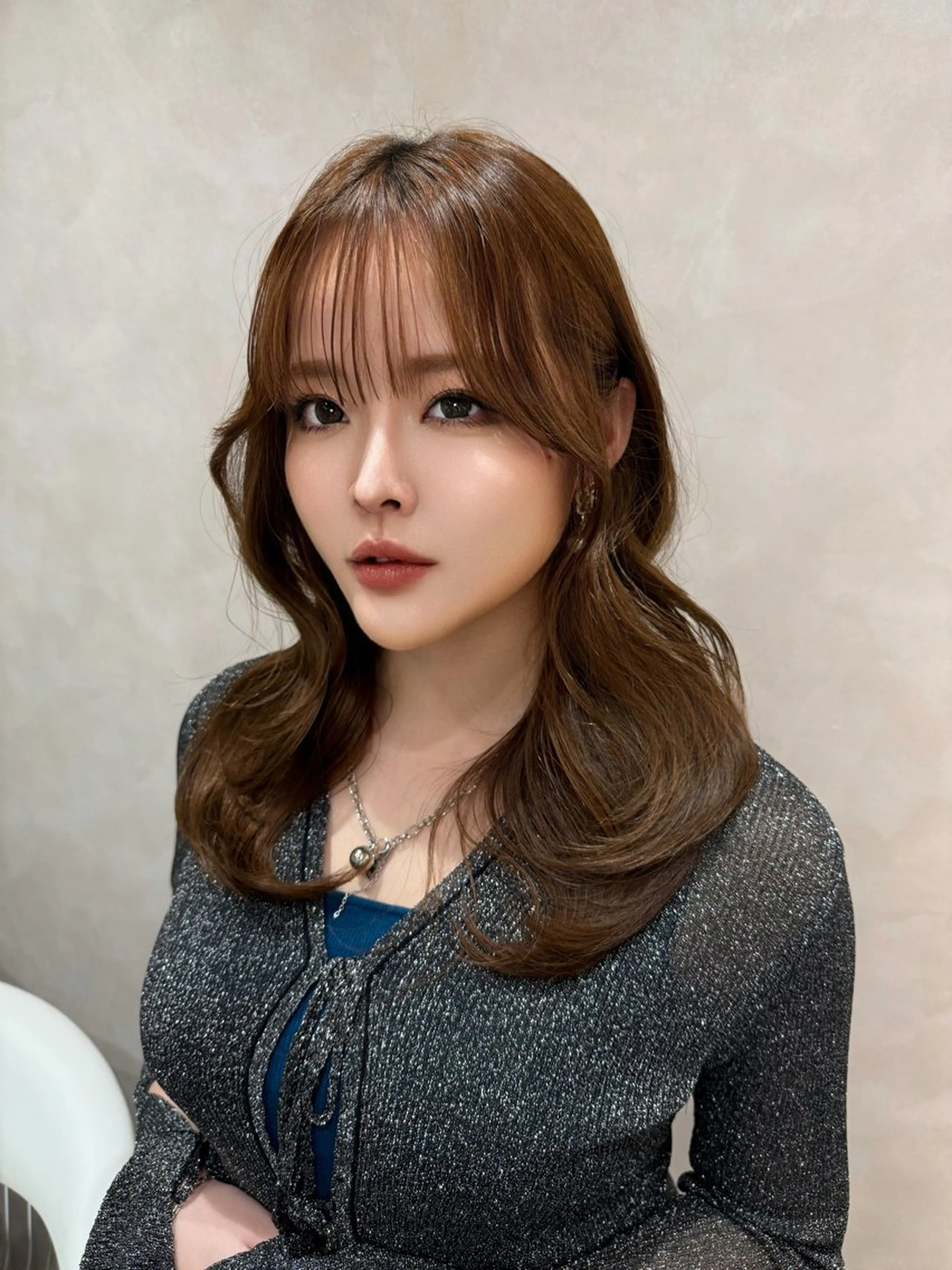 セミロング セミロングパーマ 顔周りカット タンバルモリ ヨシンモリ 韓国風ヘア カット ヘアカラー 韓国ヘア/レイヤー/ 前髪/髪質改善/石川のヘアスタイル