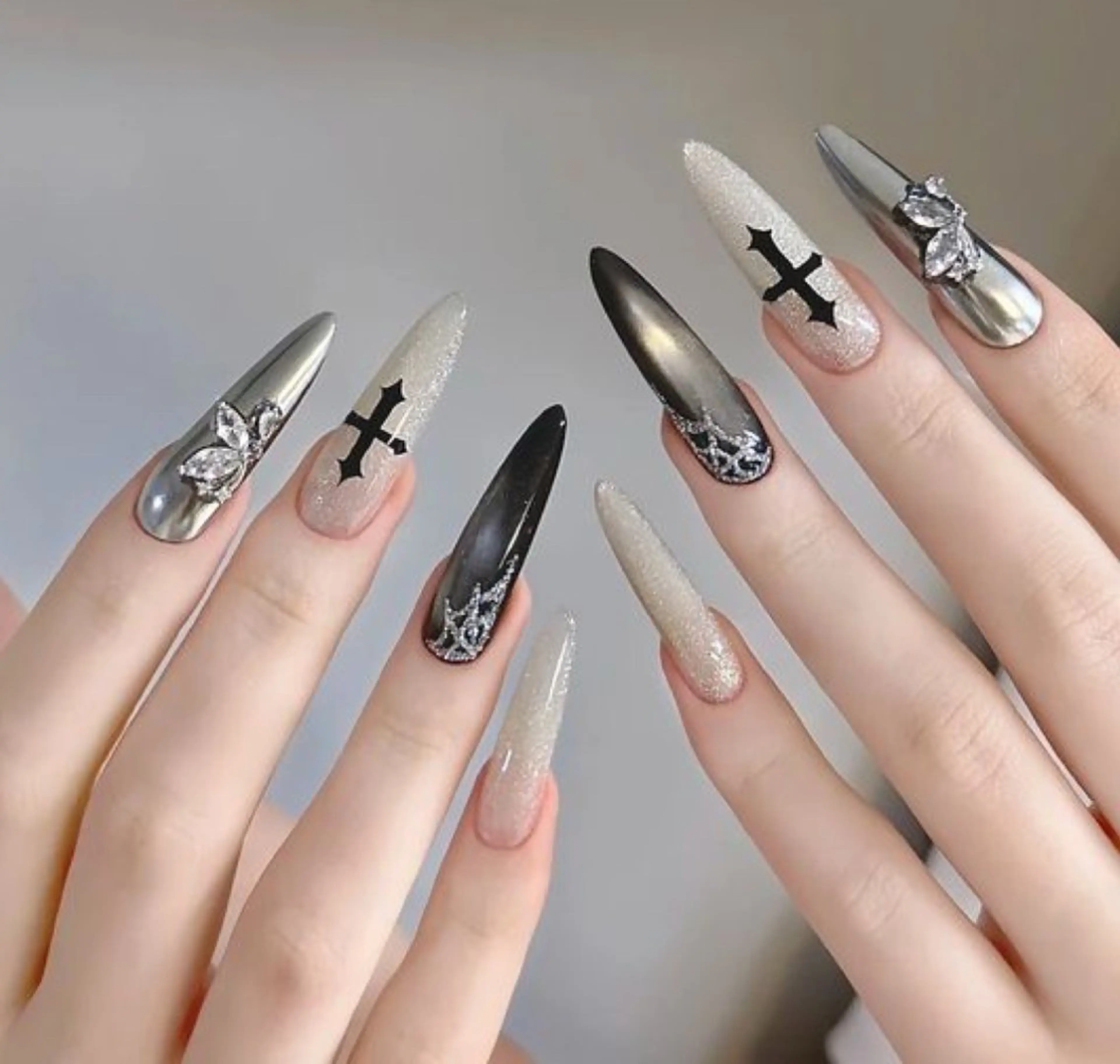 ネイル 韓国ネイル 持ち込み ニュアンスネイル ネイルチップ ハンドネイル Tini ANA.CHUOのネイルデザイン