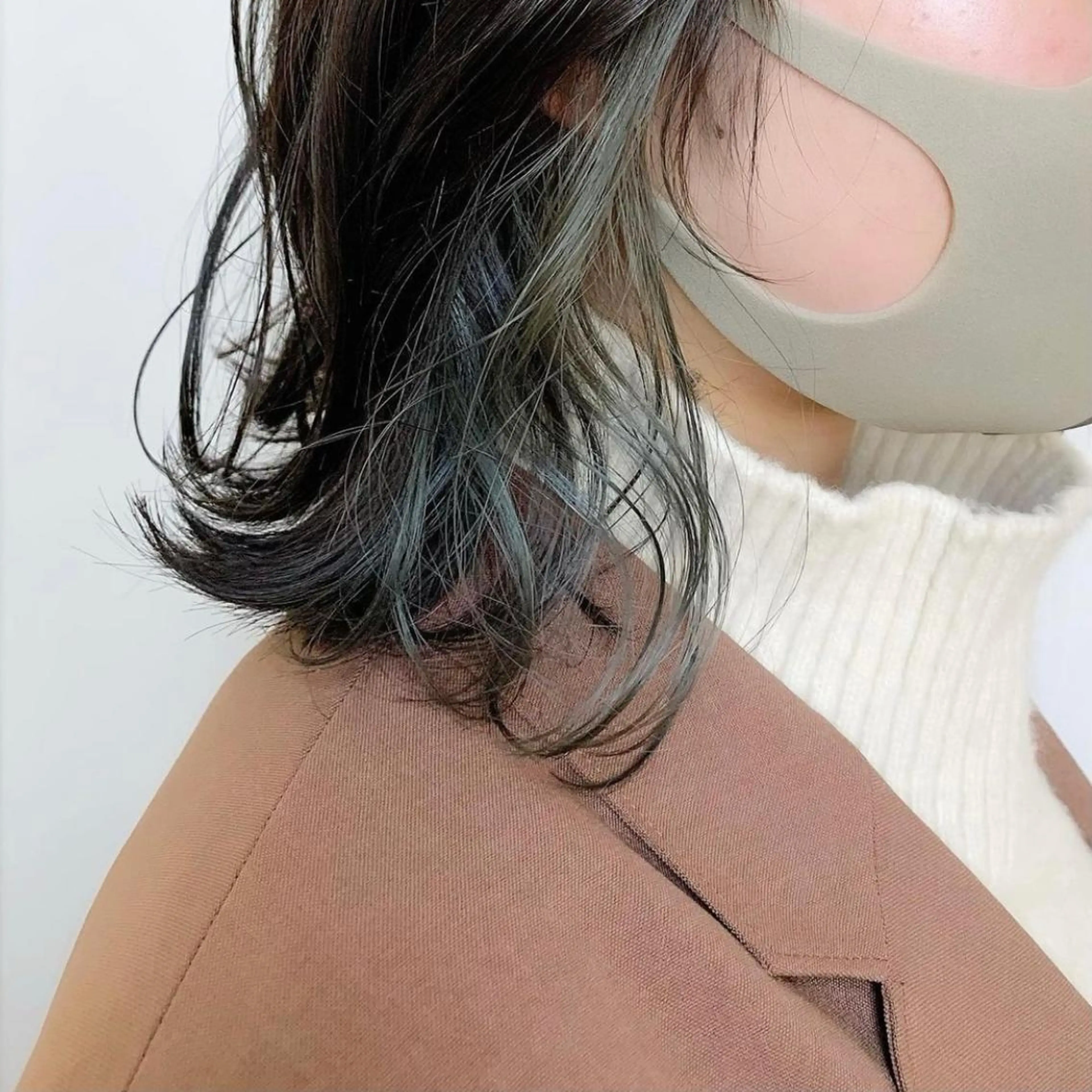 ミディアム カラー インナーカラー カット ヘアカラー トリートメント 韓国ヘア /男女❄️ 細江 美紅のヘアスタイル