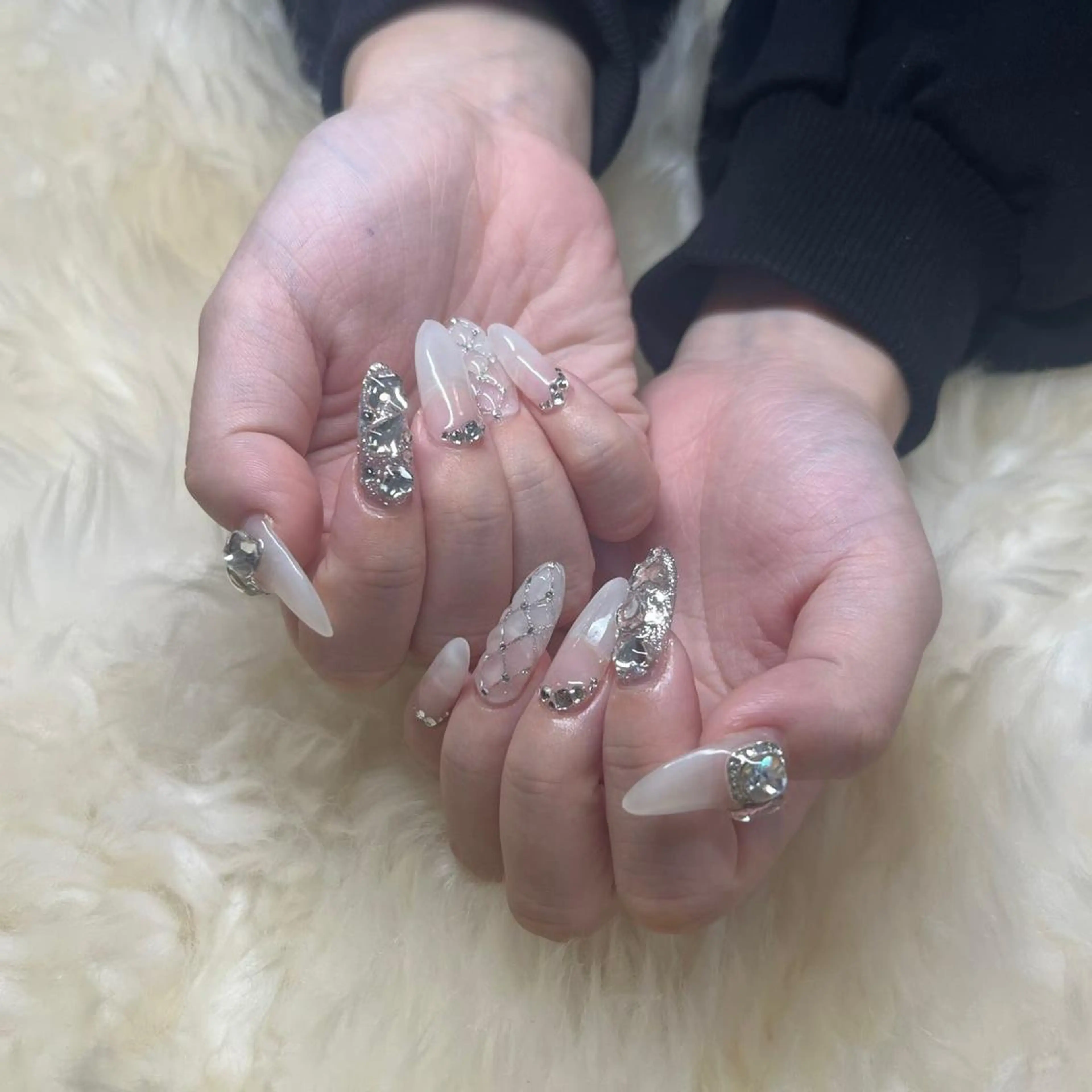 ロング ハンドネイル ハンドケア 💜MIYA nail川崎店のネイルデザイン