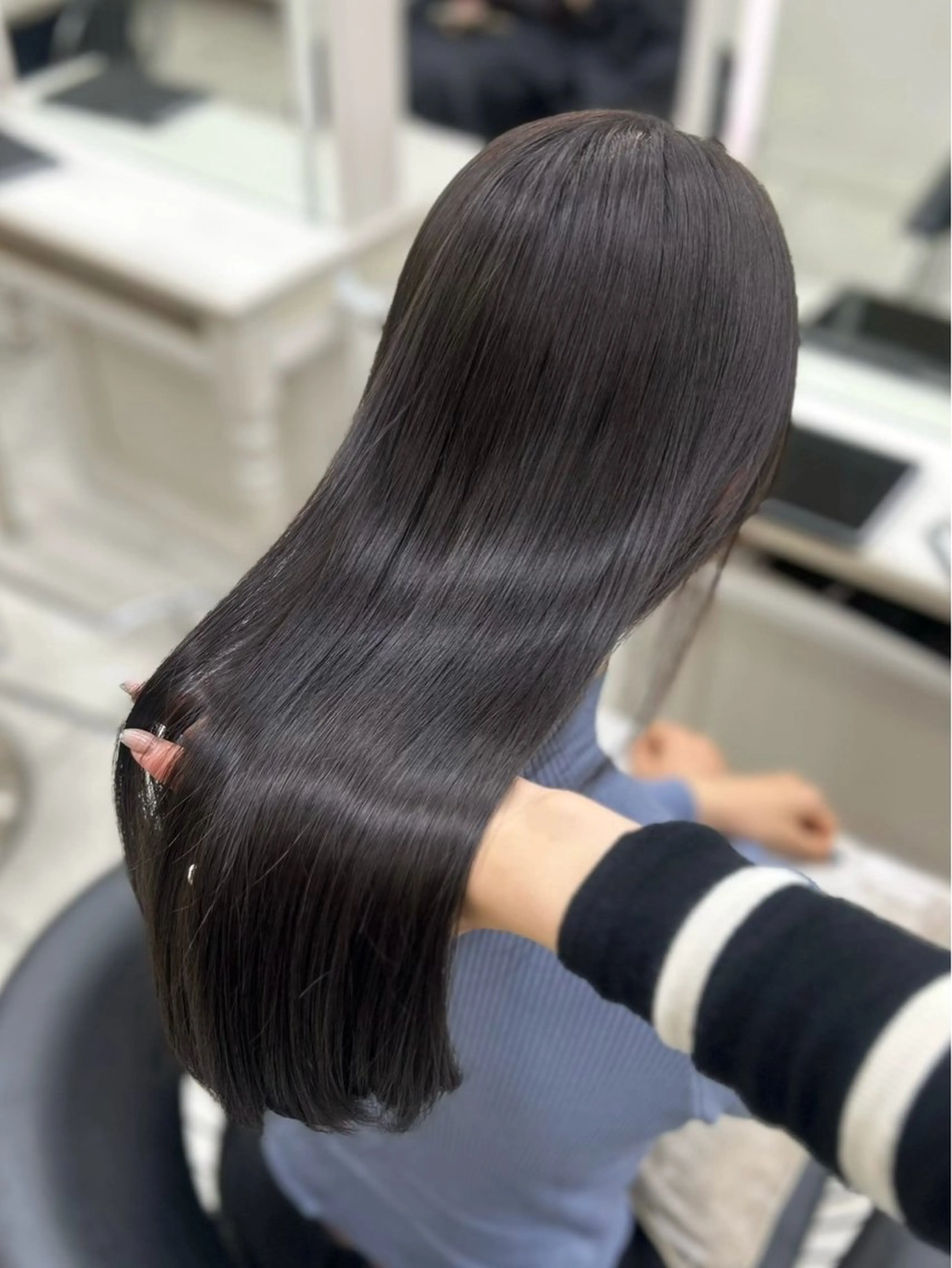 セミロング カラー G-hair kazukiのヘアスタイル