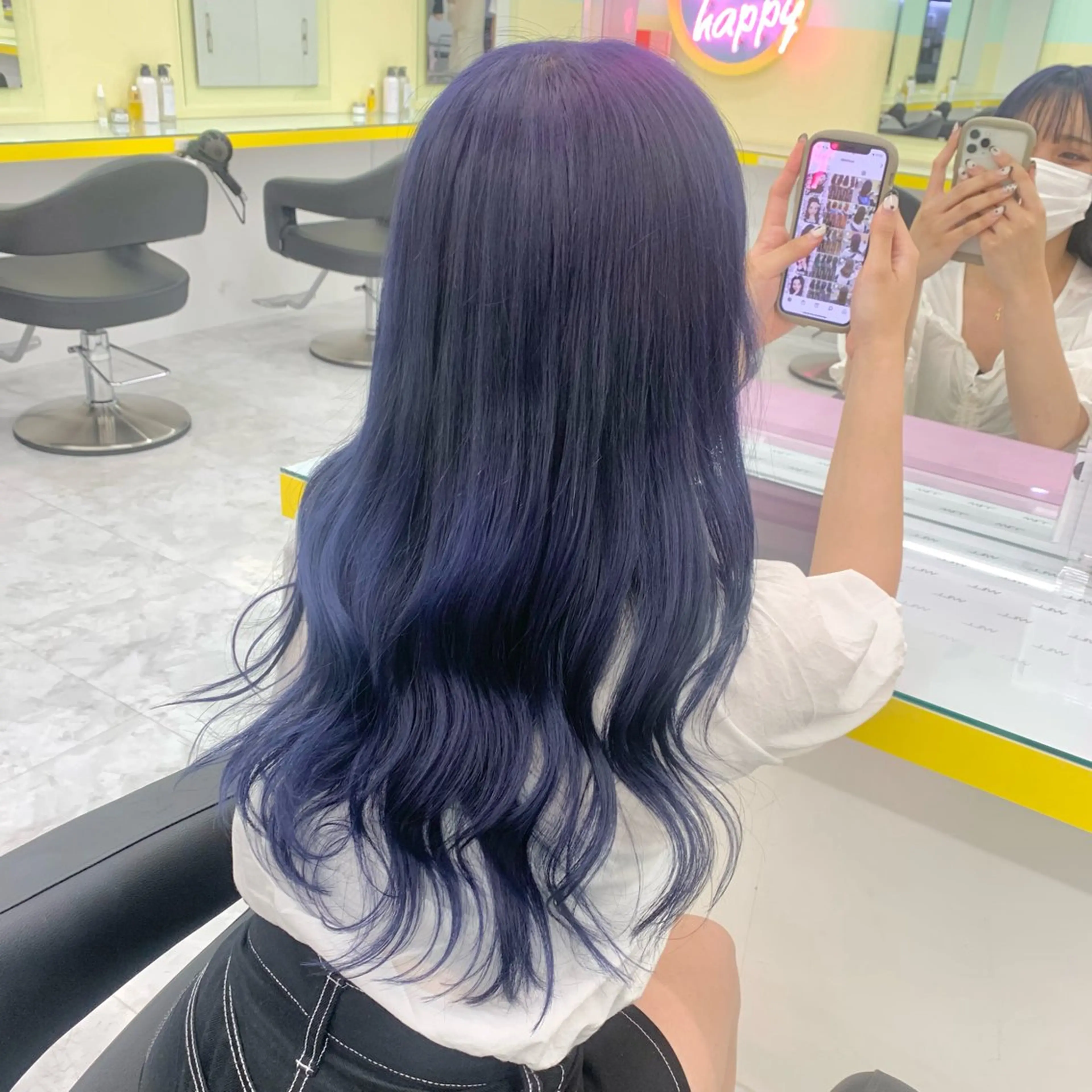 ロング カラー ハイトーンカラー 🦄レイヤーカットのヘアスタイル