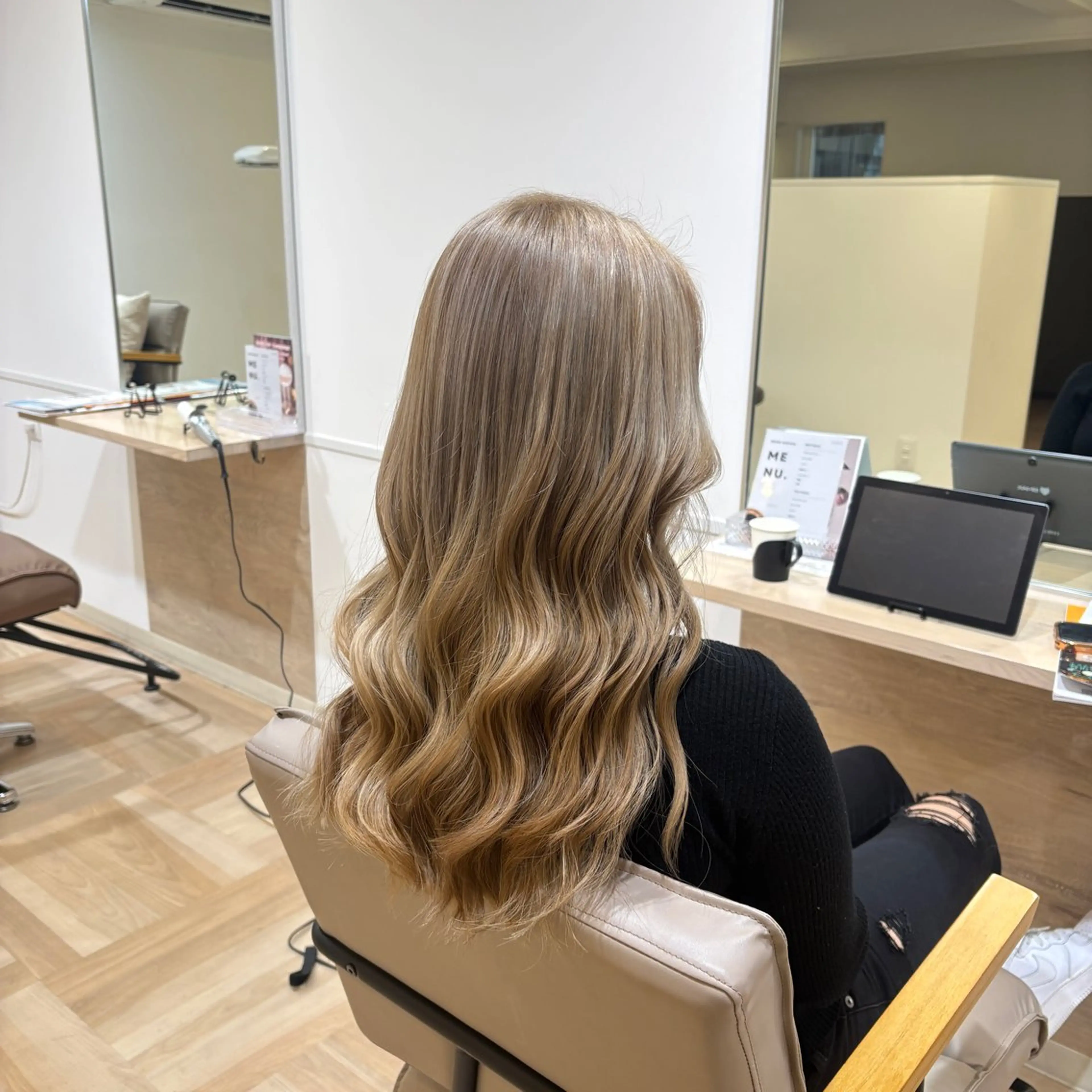 ロング カラー ヘアアレンジ カット ヘアカラー トリートメント SOUPLE 土谷優乃のヘアスタイル