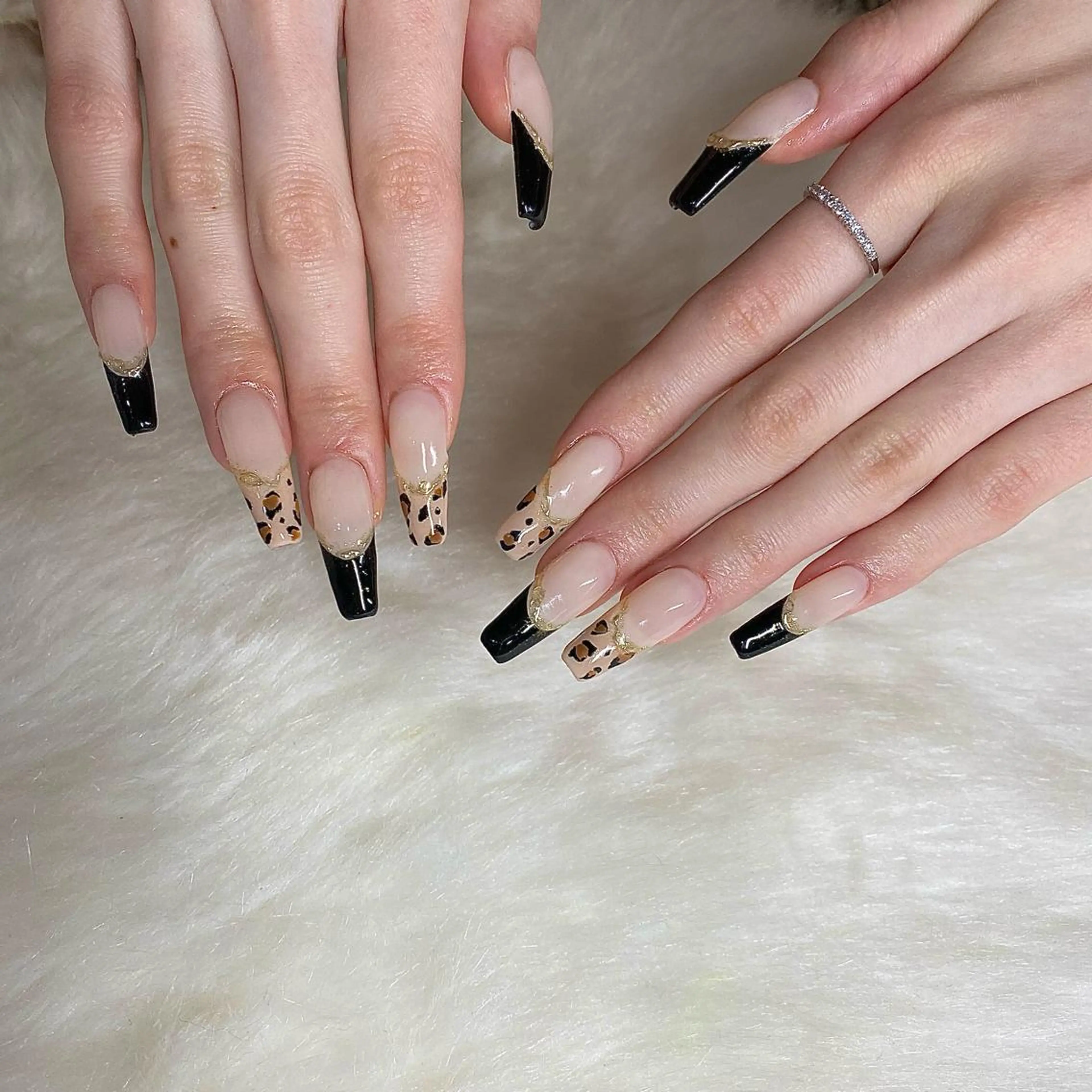 ネイル ハンドネイル Amber21.所属・Nagahama Akariのネイルデザイン