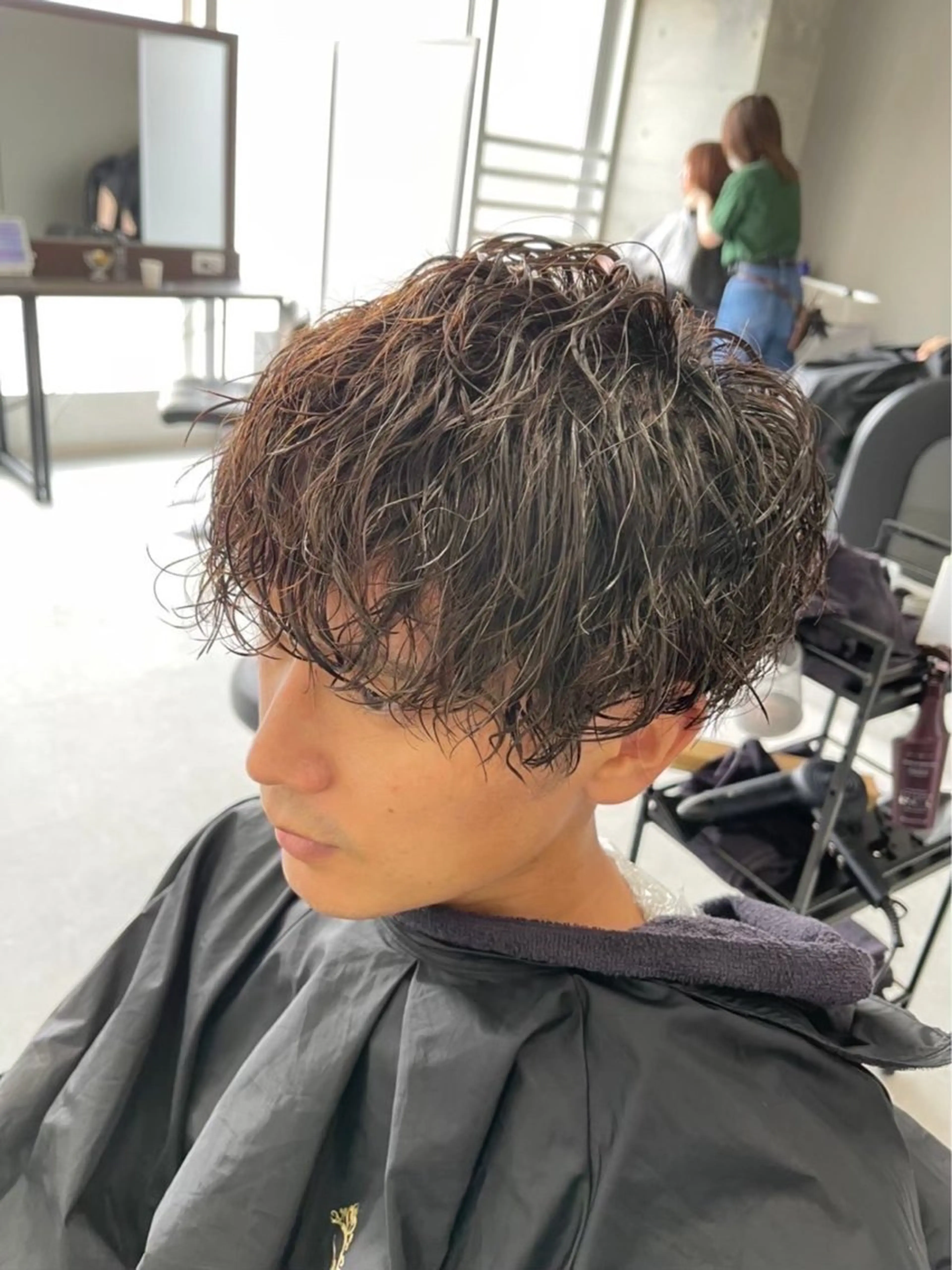 パーマ メンズ カット パーマ トリートメント ヘッドスパ ヘアセット カズキ🌼曲がる縮毛 ／くせ毛パーマのヘアスタイル