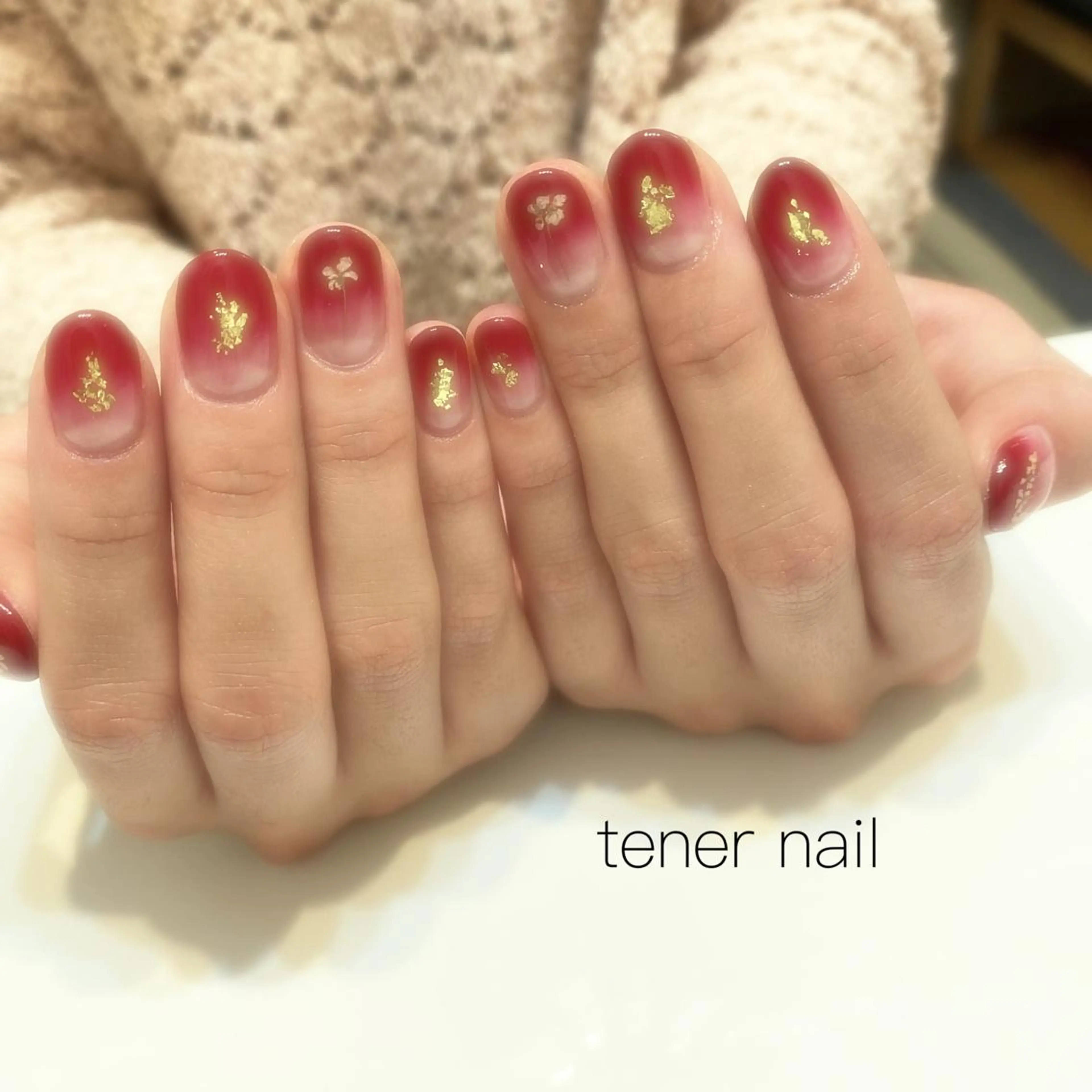 ネイル フレンチネイル グラデーション マットネイル 赤色 tener  nail  テネルネイル所属・テネルネイル tener nailのネイルデザイン