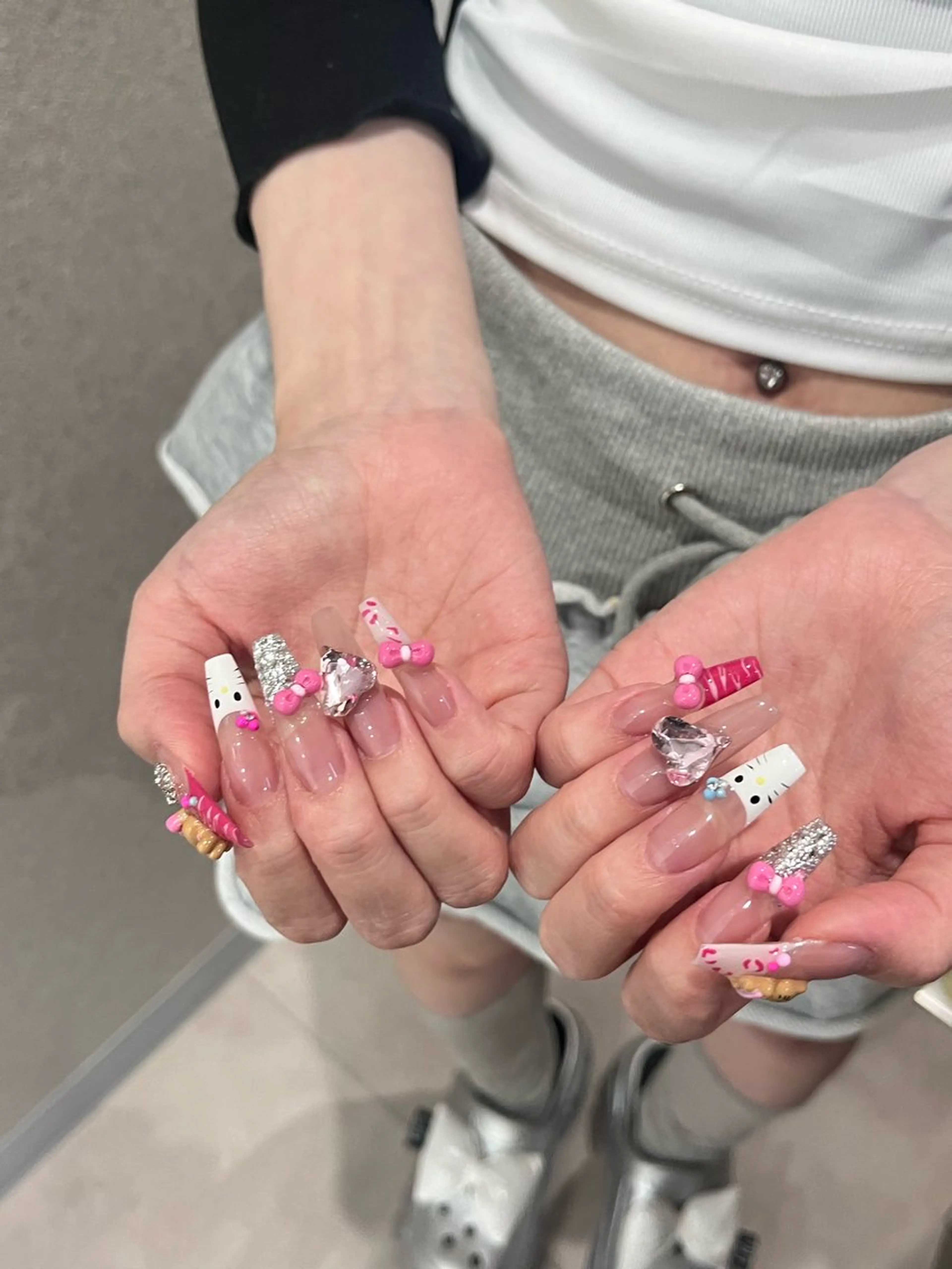 ロング ハンドネイル Echo Nail Salonのネイルデザイン