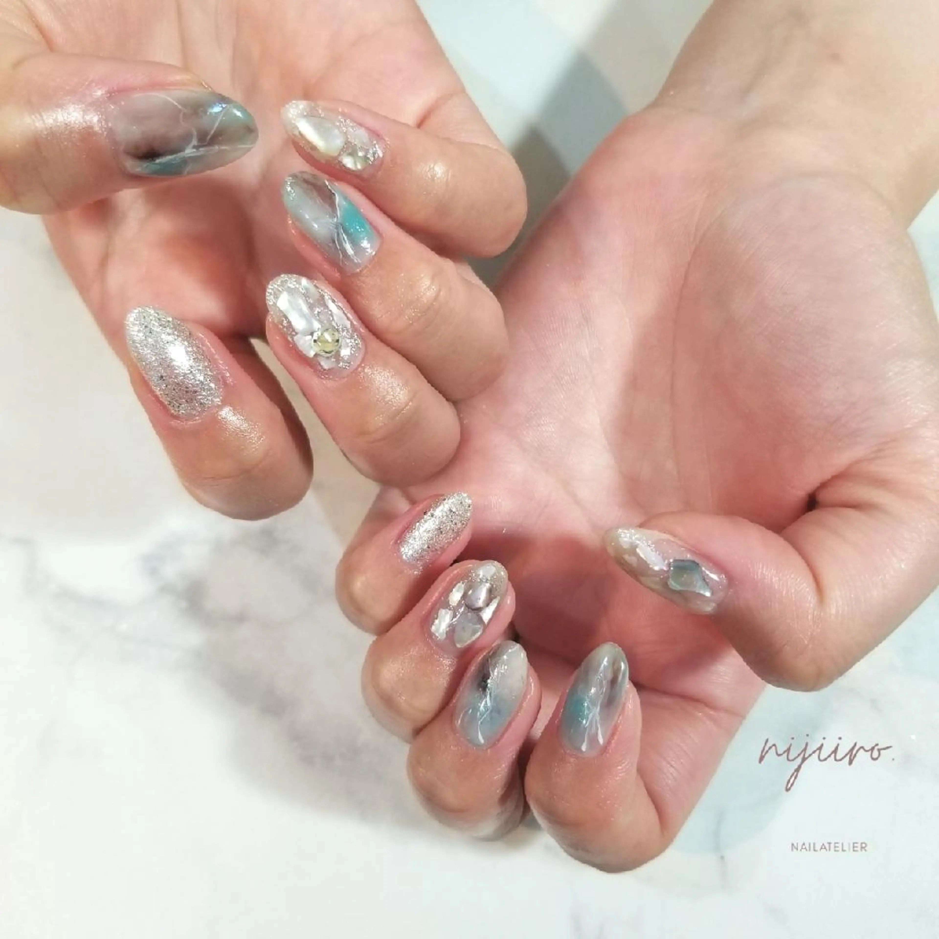 ネイル ラメ(グリッター) ハンドネイル nailatelier nijiiro.所属・nijiiro🌈 サトウのネイルデザイン