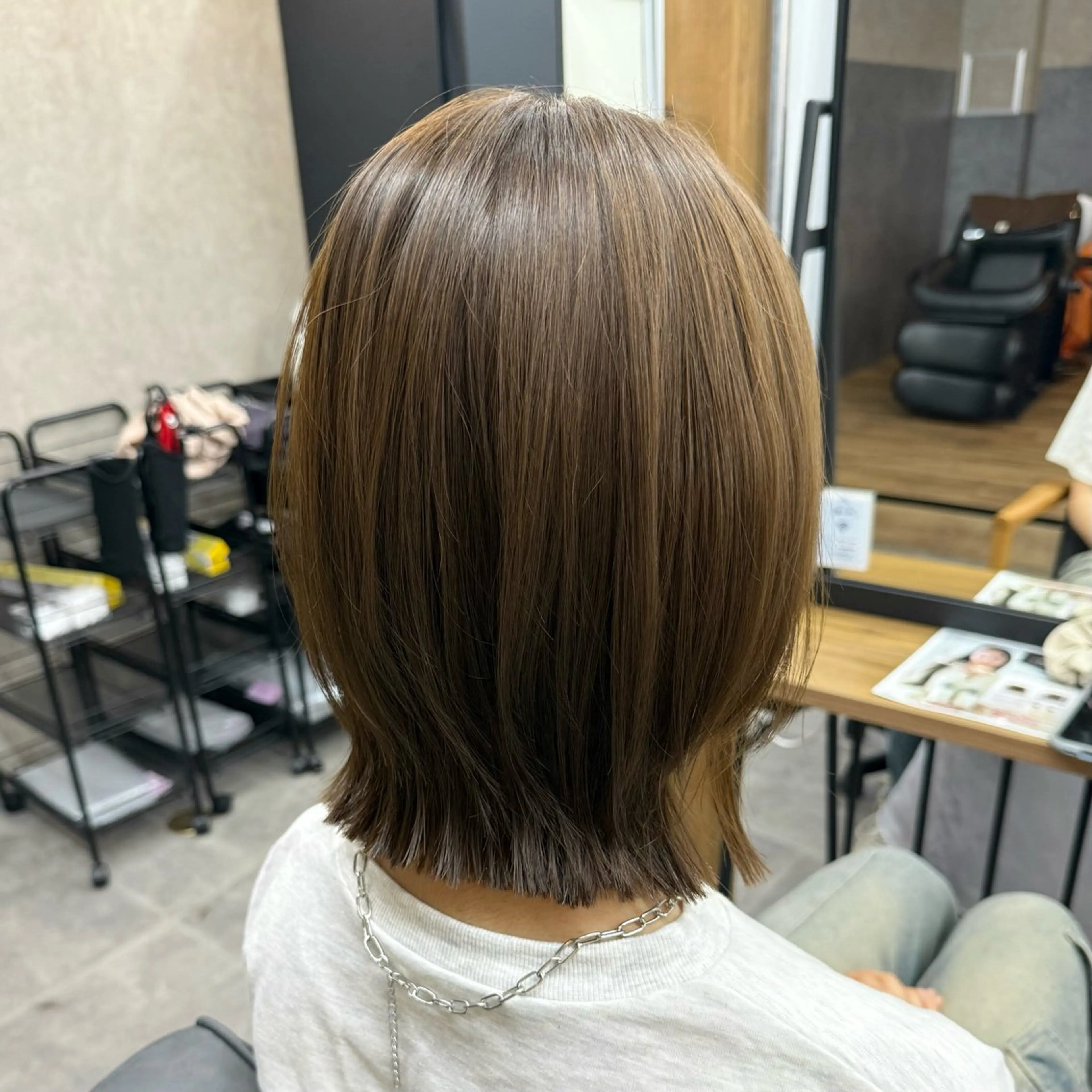 ミディアム カラー ボブレイヤー ベージュカラー オリーブベージュ ボブ レイヤーカット ヘアカラー トリートメント 似合わせボブ🎀🫧 千葉 優希のヘアスタイル
