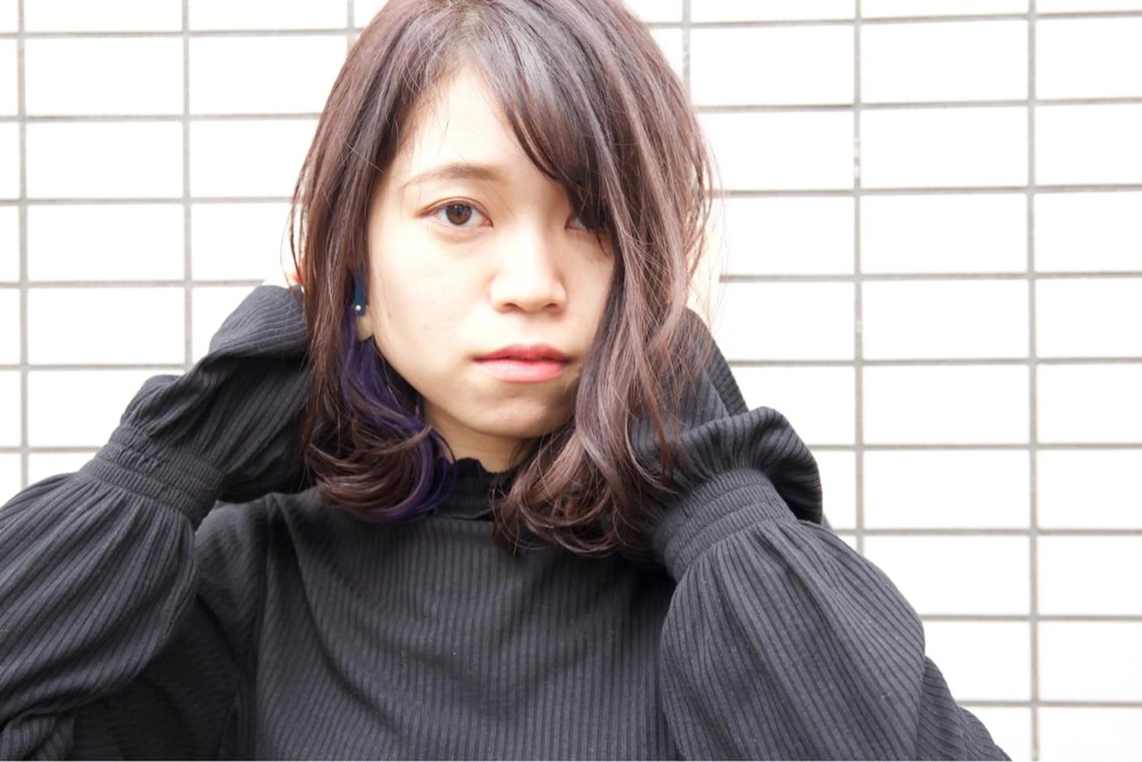 ミディアム カラー fio マナミのヘアスタイル