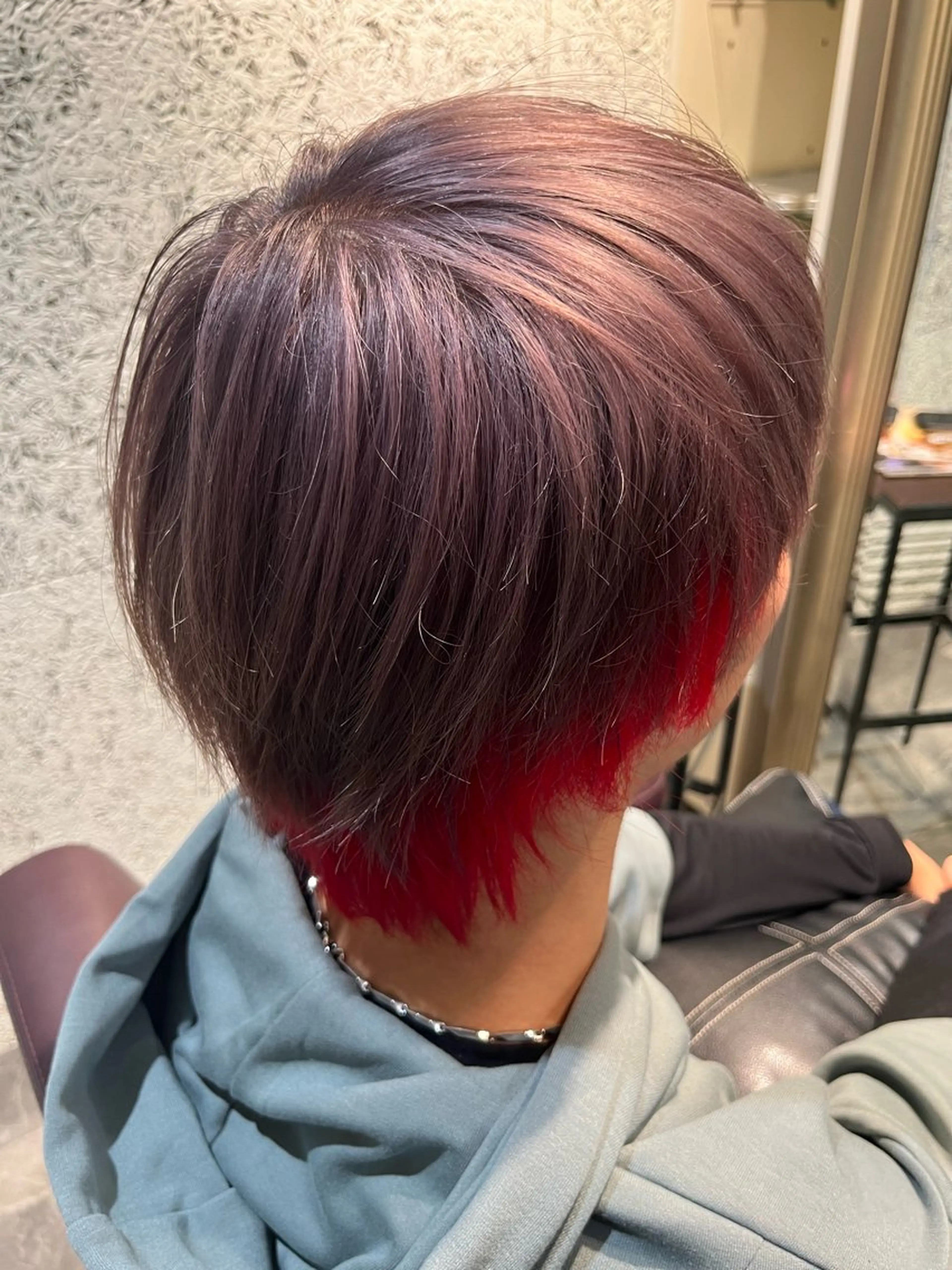カラー メンズ メンズインナーカラー アッシュ インナーカラー シルバー シルバーアッシュ est   gracieux所属・🔥坂本 リョウ🔥のヘアスタイル