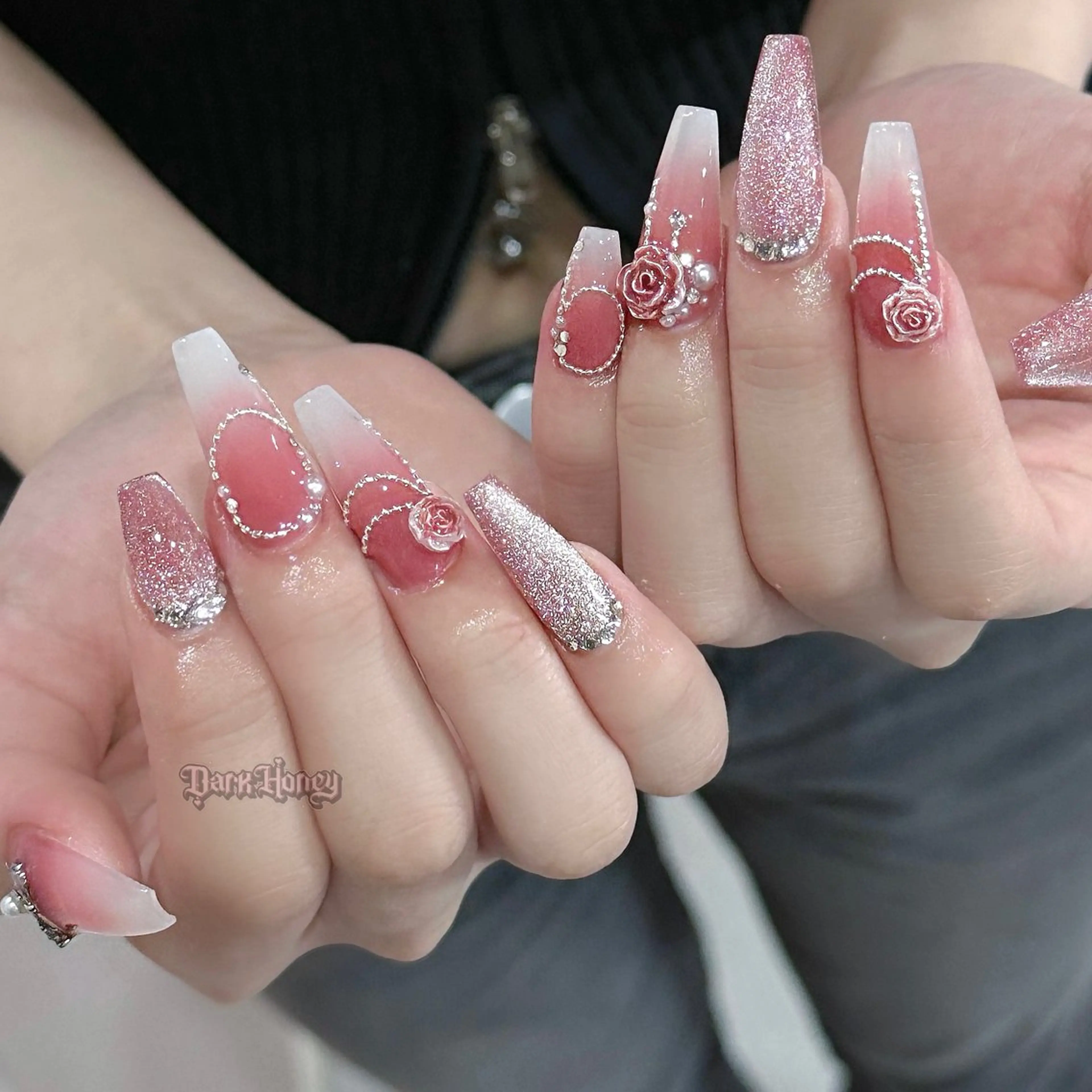 ネイル Dark honey スカルプ専門原宿店のネイルデザイン