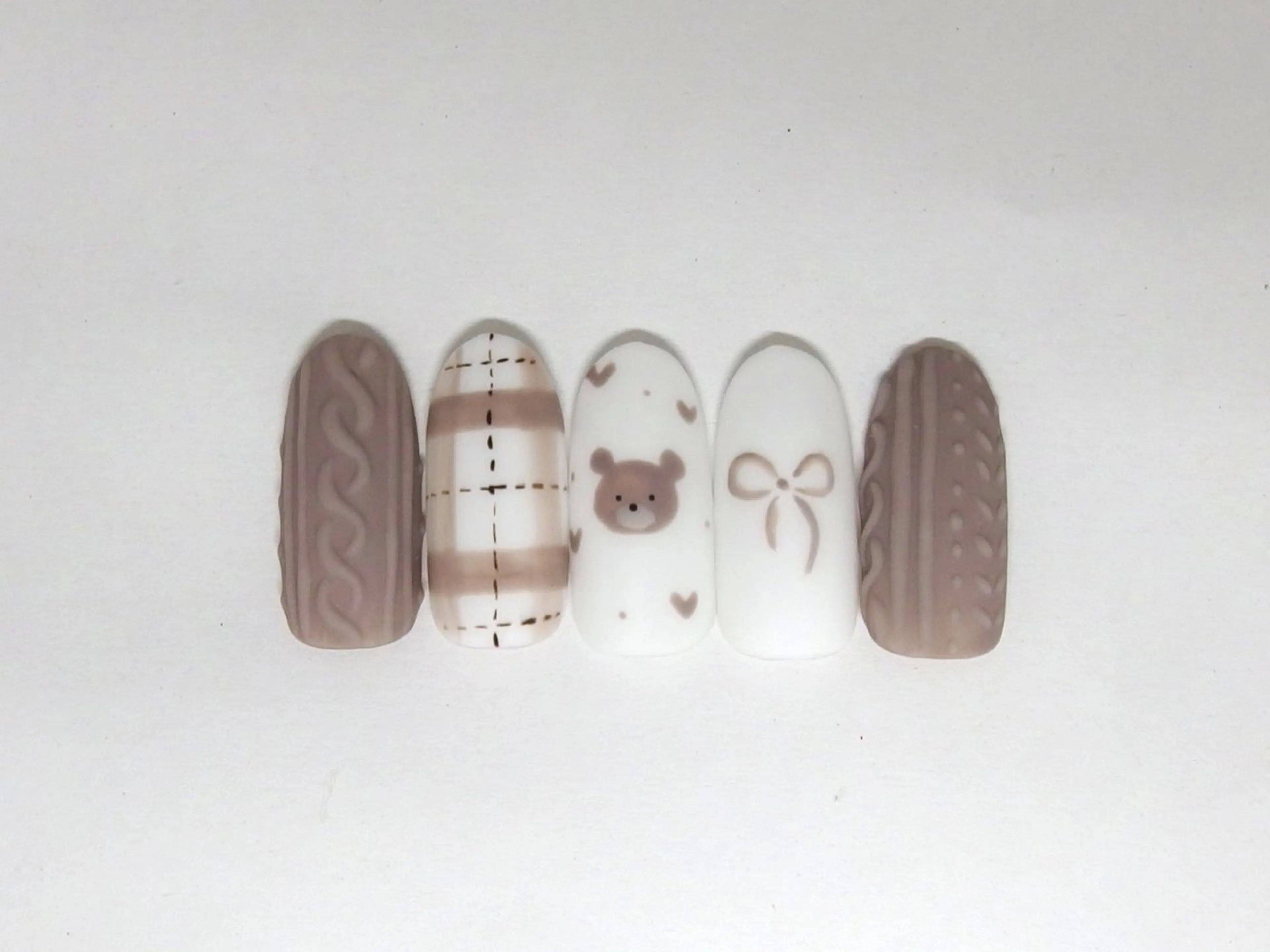 ネイル 持ち込み ハンドネイル ティーエヌ 金山駅東口店のネイルデザイン