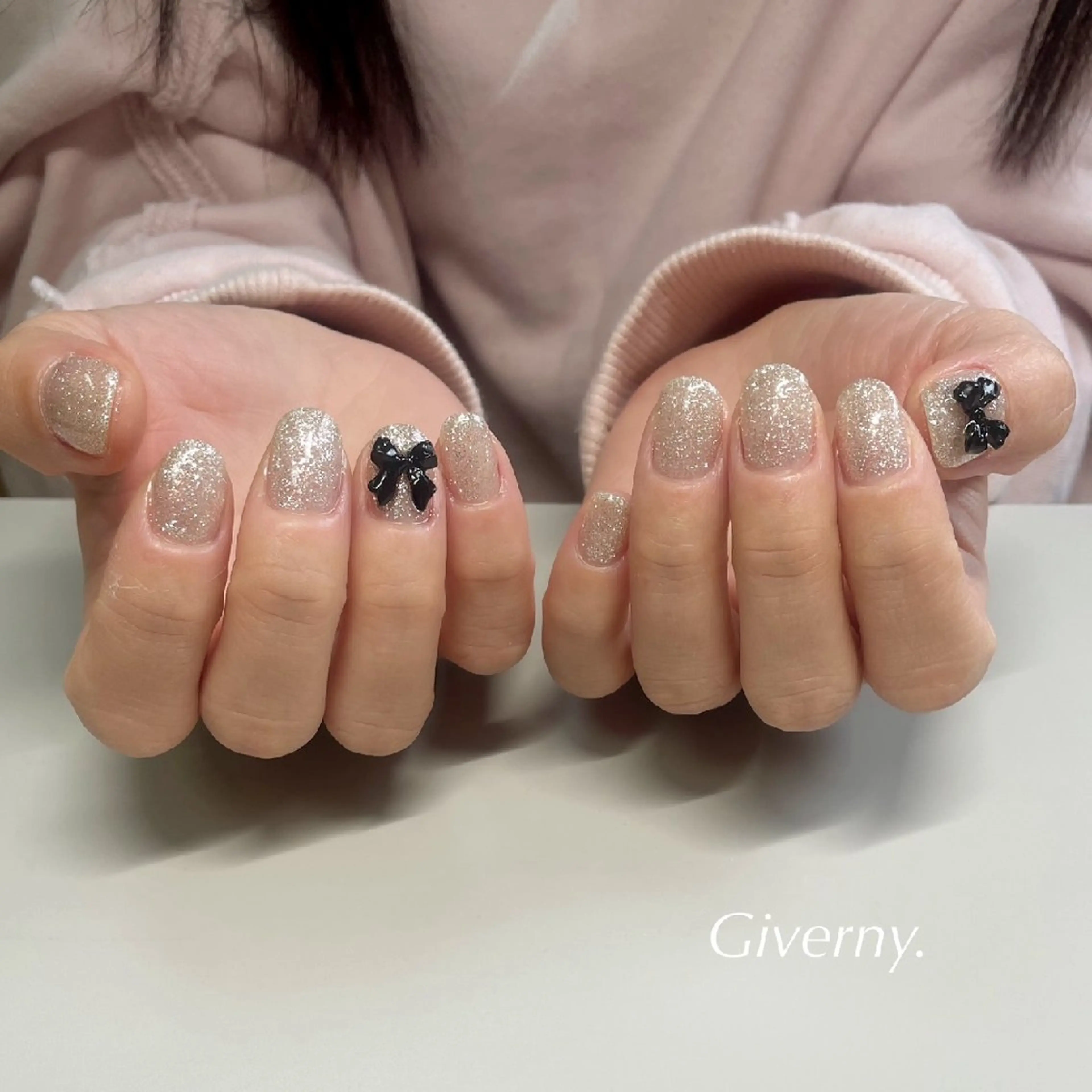 ネイル フラッシュネイル 冬ネイル ハンドネイル Giverny .のネイルデザイン