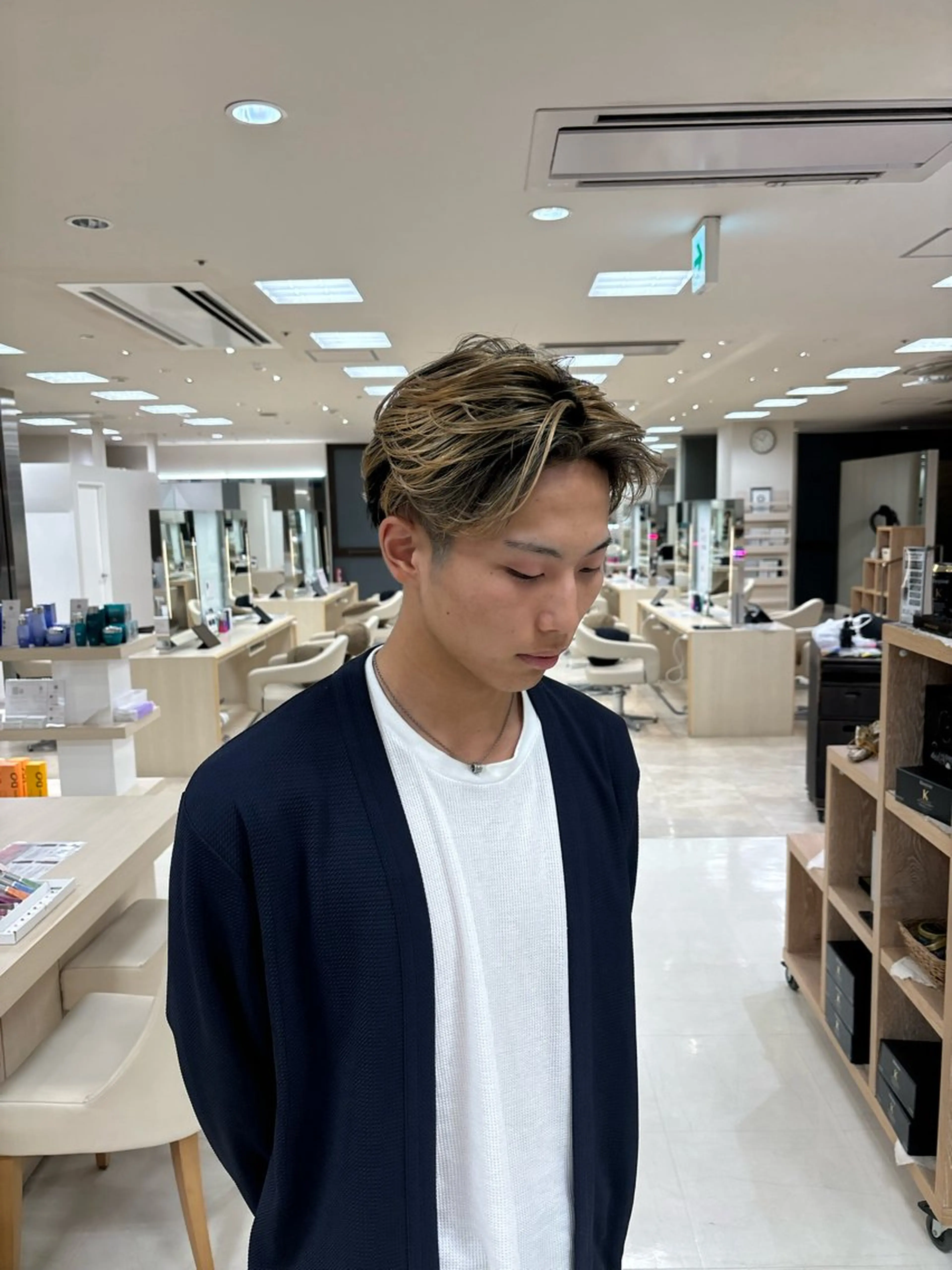 ショート カラー メンズ カット ヘアカラー トリートメント 湘南/メンズパーマ/ ハイライト/ユチカのヘアスタイル