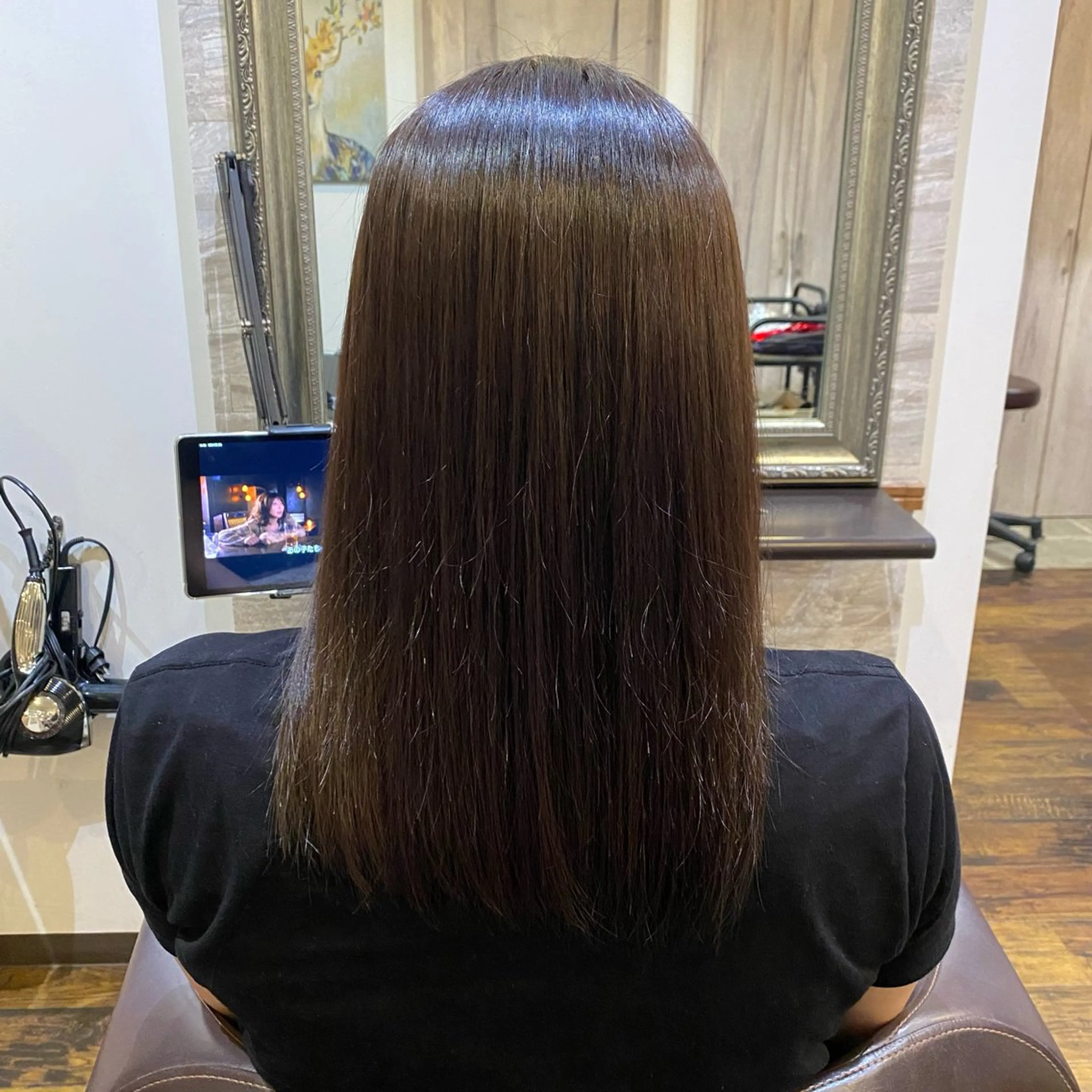 ロング Beauty Consultant 10C所属・10C Yumeのヘアスタイル