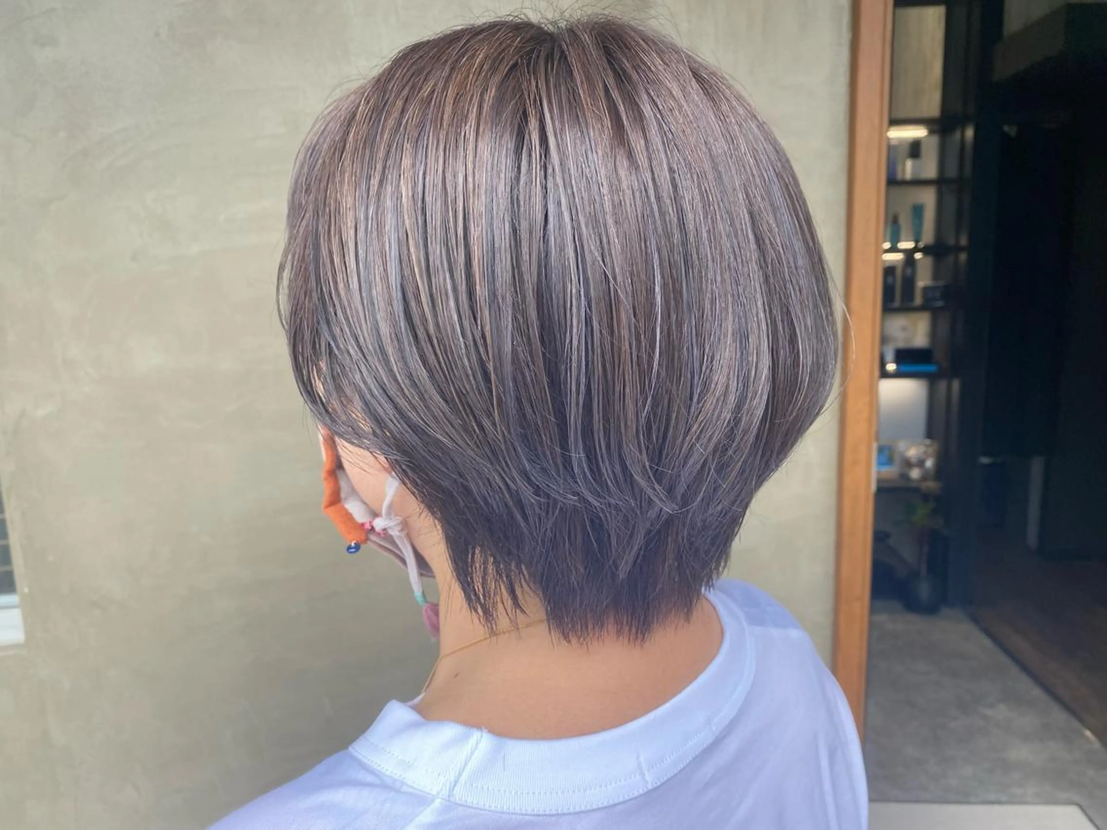 ショート カラー ブリーチ 透明感カラー ハイライトカラー ハイライト 柔らかカラー🥛 mayucoのヘアスタイル