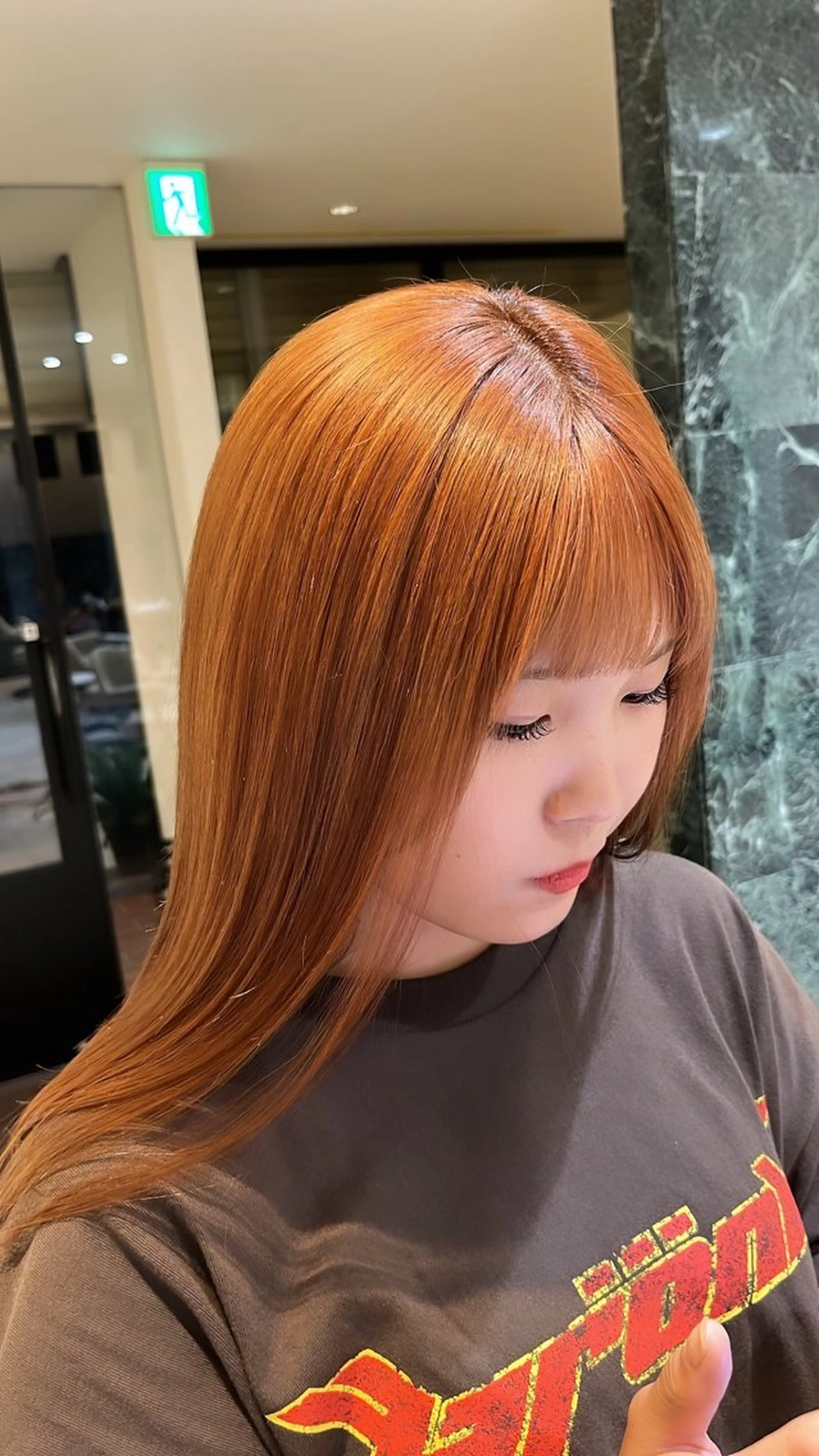 セミロング カラー 髪の修復専門サロン　hair place VIVE所属・KOTA / ハイトーン/髪質改善のヘアスタイル