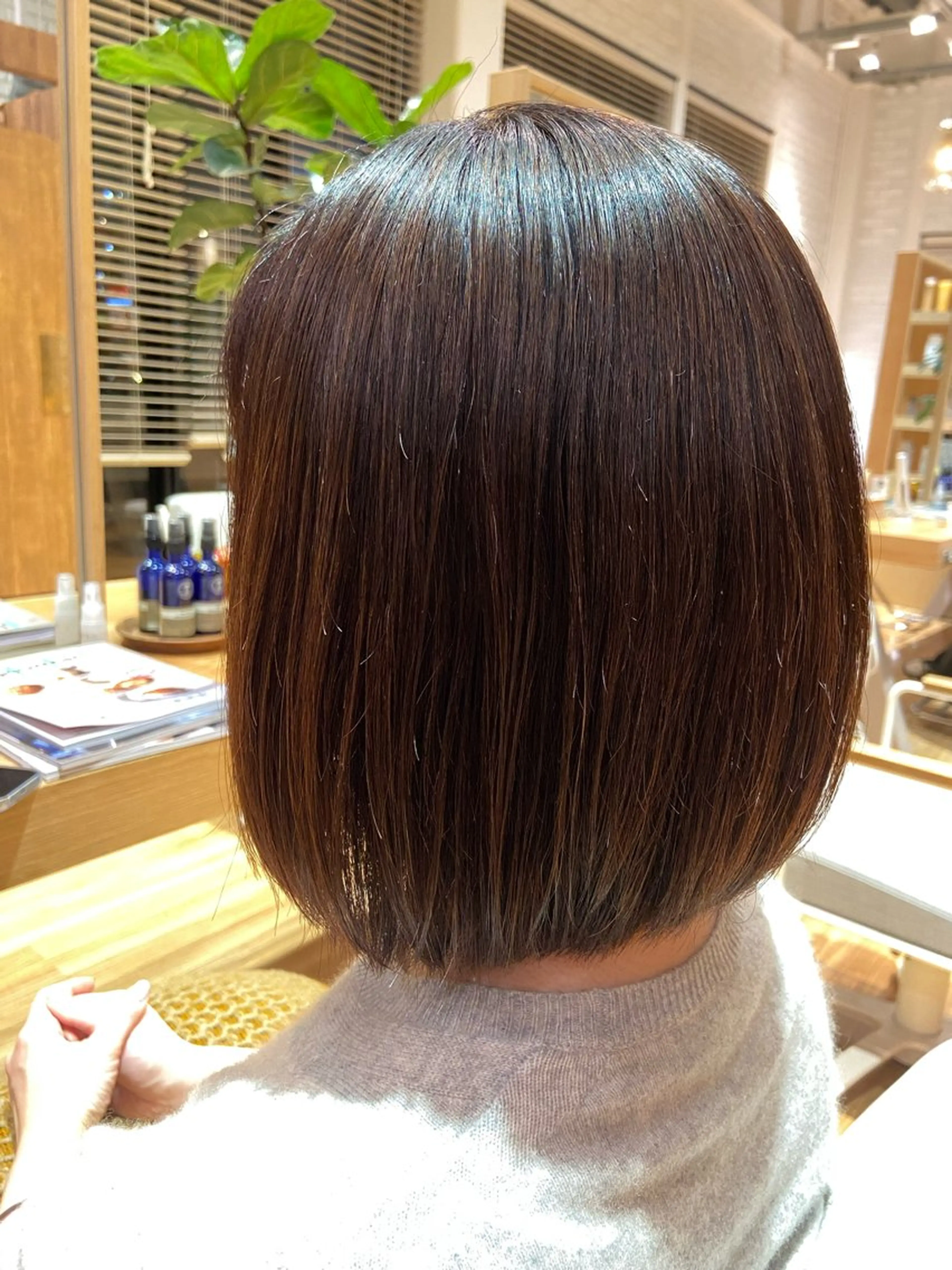 ショート 前下がりボブ ボブ 高松 莉璃のヘアスタイル