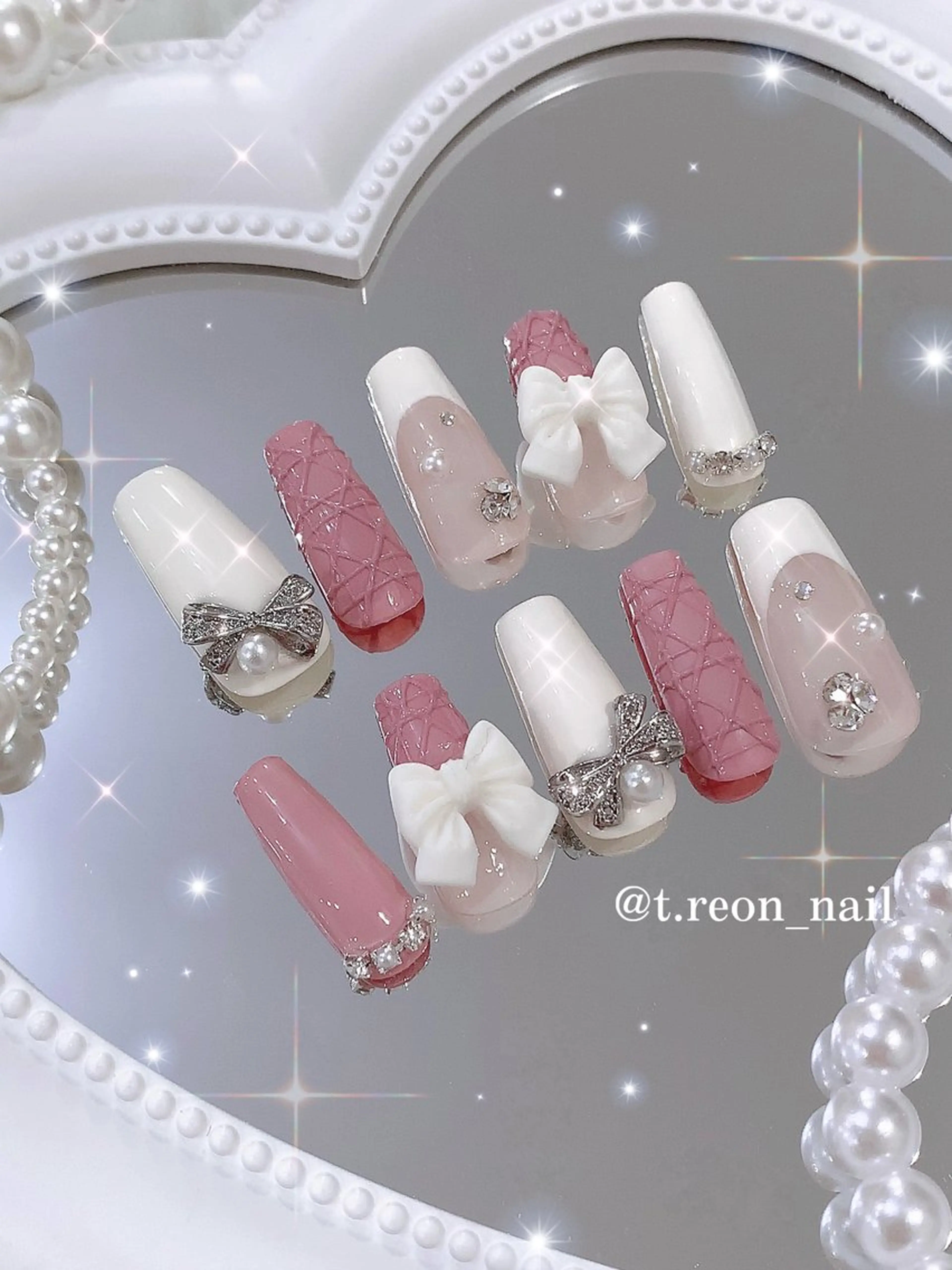 ネイル フレンチネイル ガーリー ピンク リボン ストーンネイル ハンドネイル シェアサロンLei.g(レイジー)所属・3Dアートネイル💗 都築レナのネイルデザイン