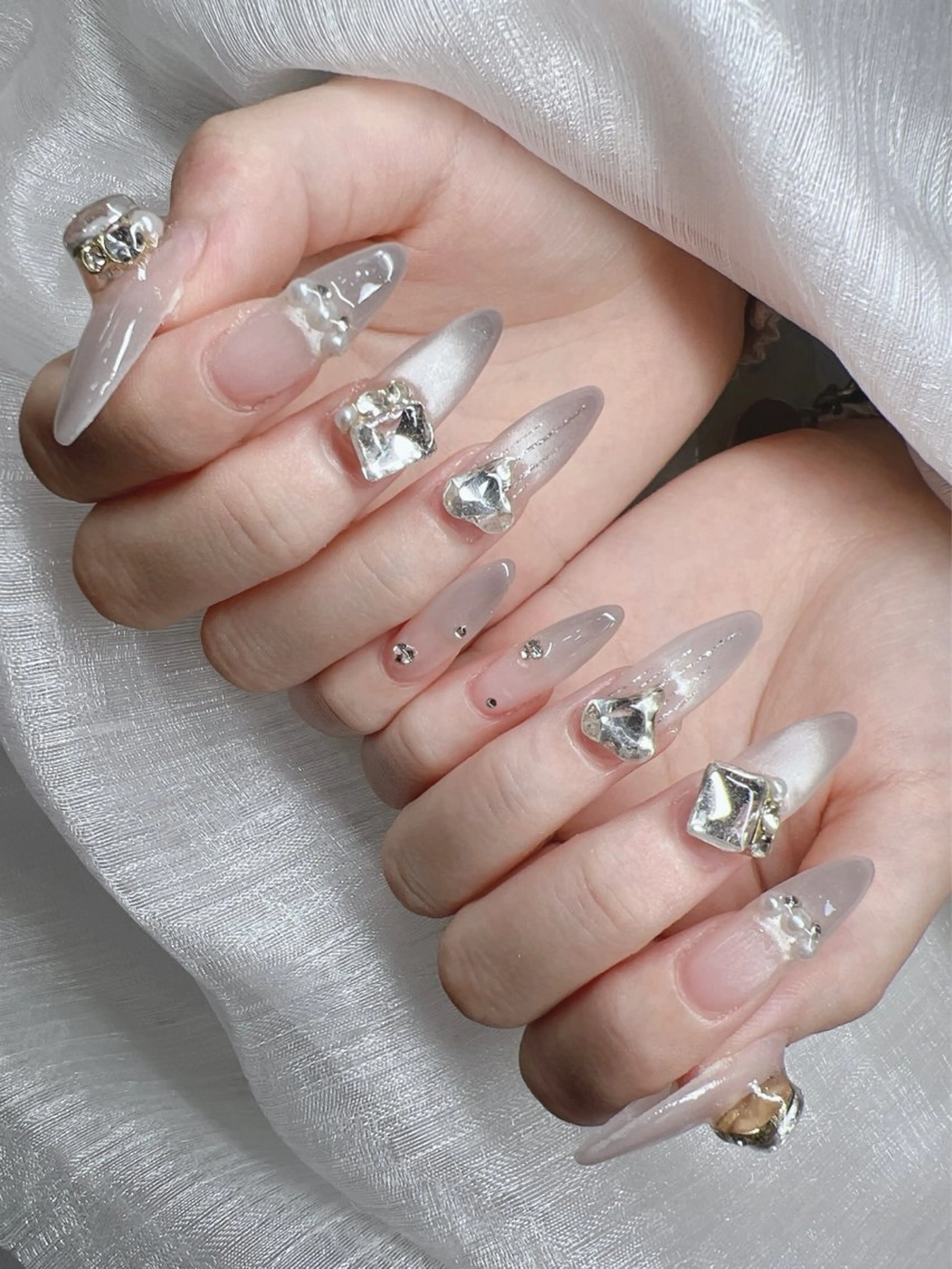 ネイル 長さ出し グラデーション キラキラネイル マグネットネイル ニュアンスネイル Lee Nails チップ長さだし専門店のネイルデザイン