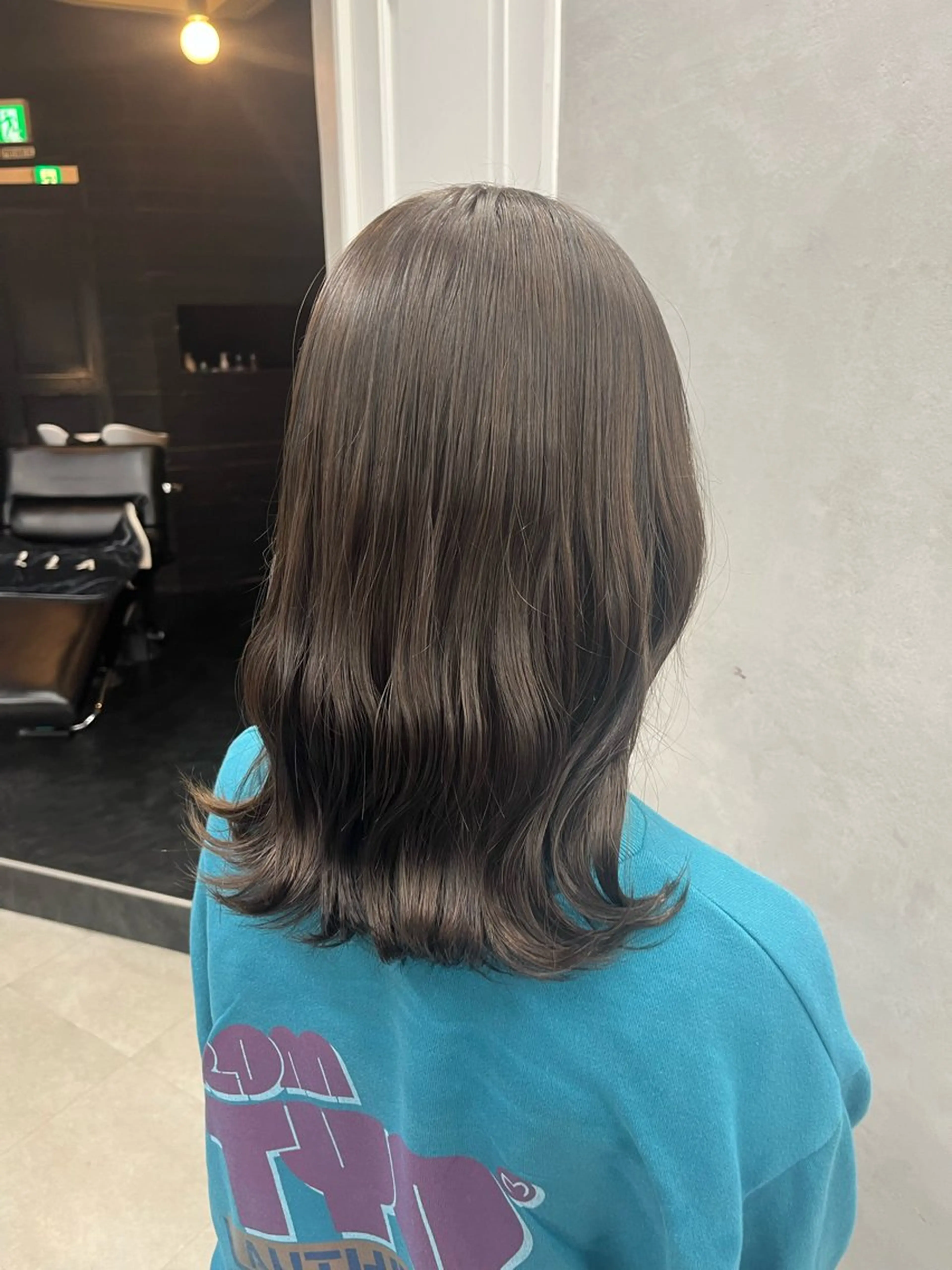 ミディアム カラー ヘアアレンジ グレージュ オリーブグレージュ オリーブグレー 🫧透明感カラー/ ナルハ🫧のヘアスタイル