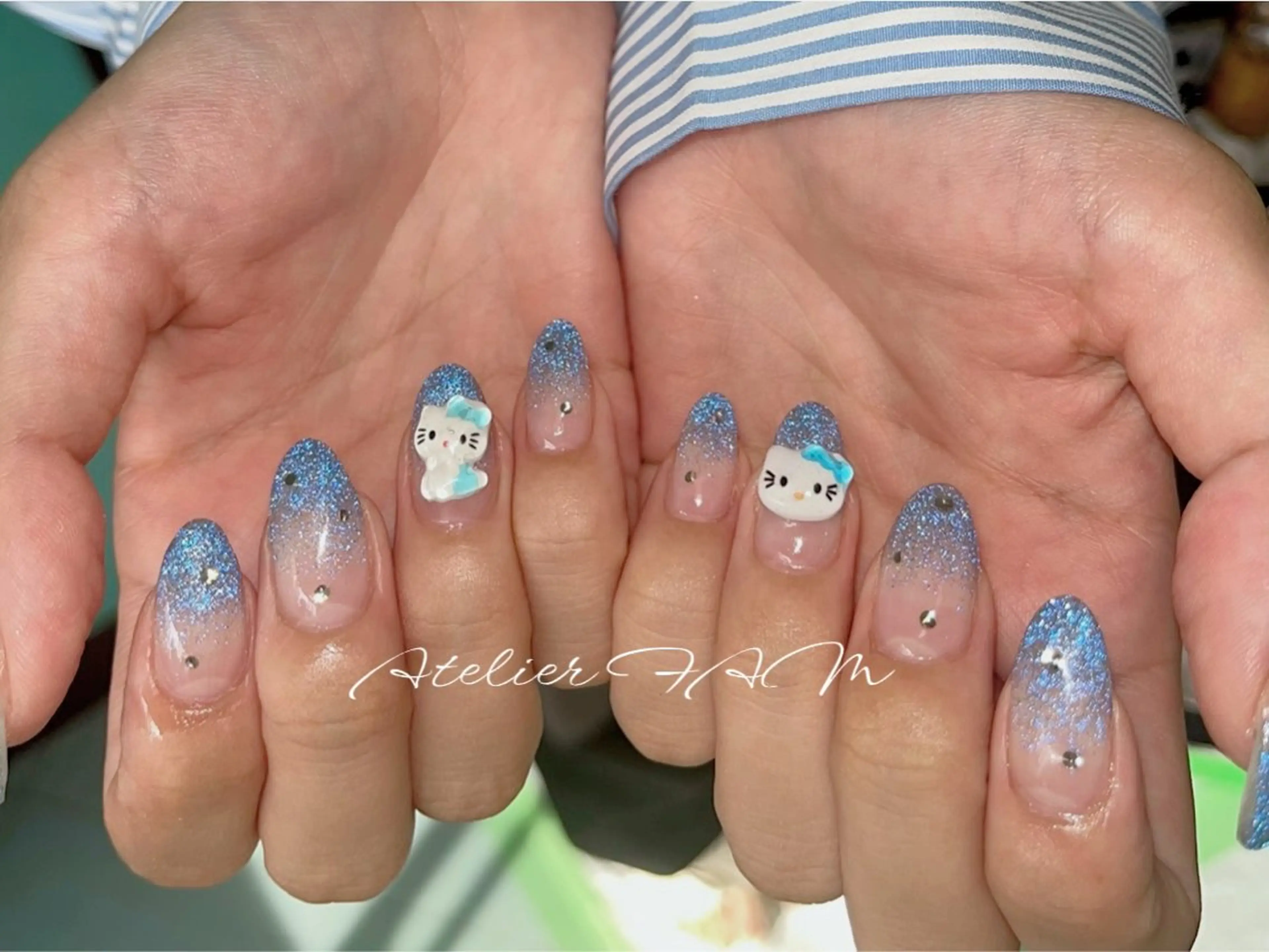 ミディアム ハンドネイル nail&eyelashsalon atelier fam上本町店所属・アトリエ FAMのネイルデザイン