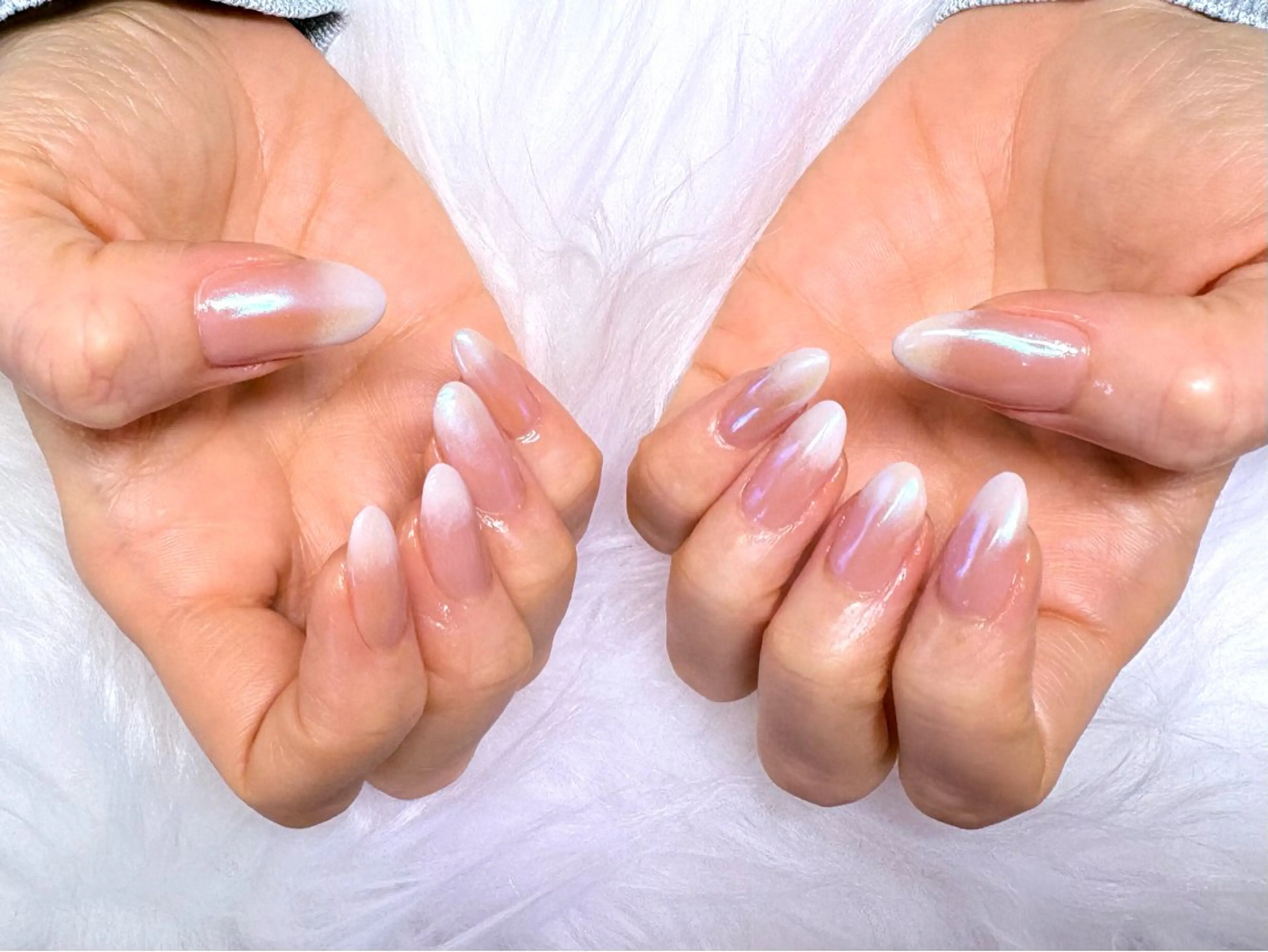 ネイル アートネイル オーロラネイル ピンク ピンクベージュ ハンドネイル Nailsalon Dahliaのネイルデザイン