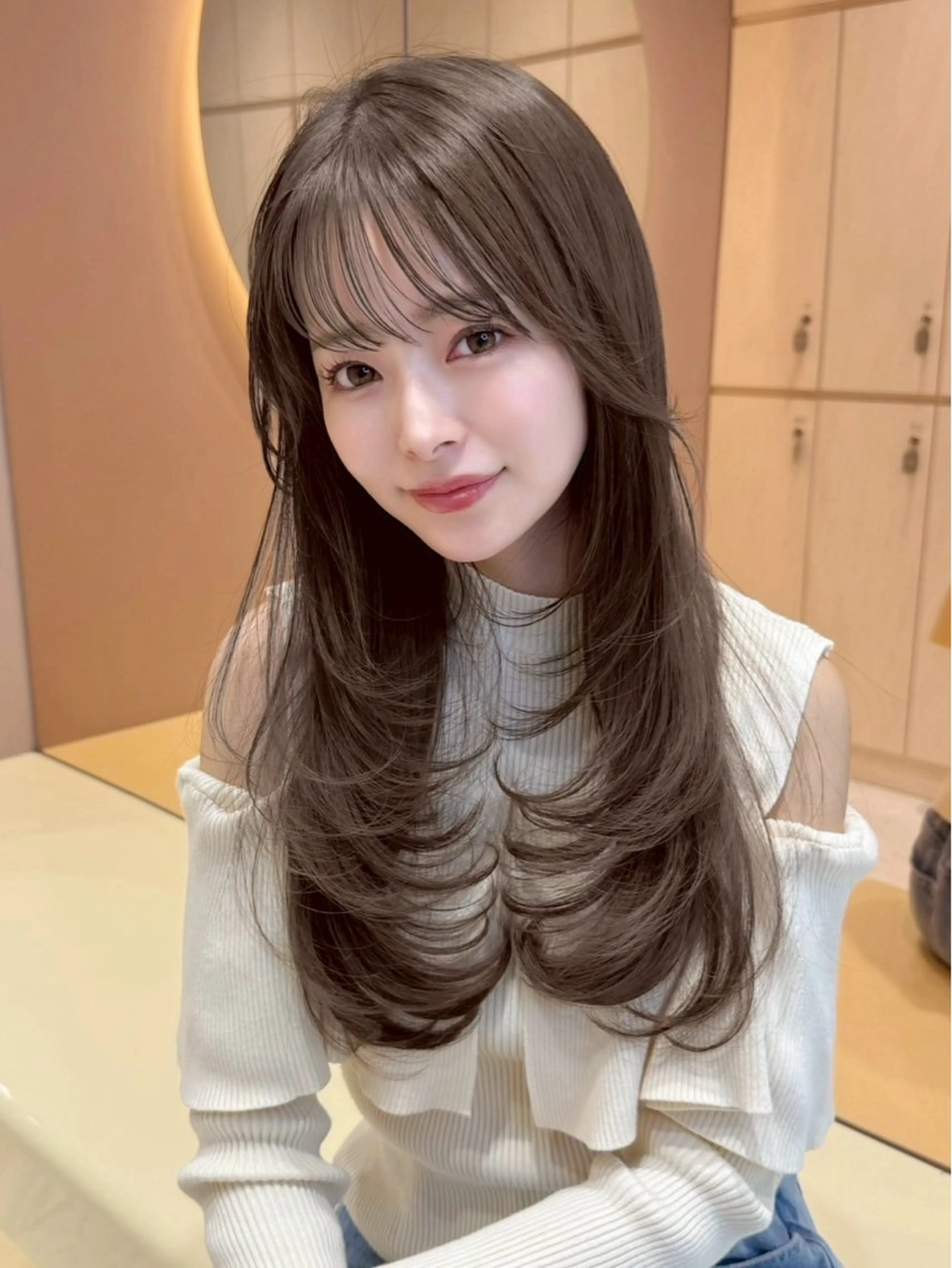 ロング カラー ヘアアレンジ 透明感カラー 顔まわりレイヤー レイヤーカット 小顔カット カット ヘアカラー 縮毛矯正 トリートメント 美髪矯正🫧/ 吉田こうすけのヘアスタイル