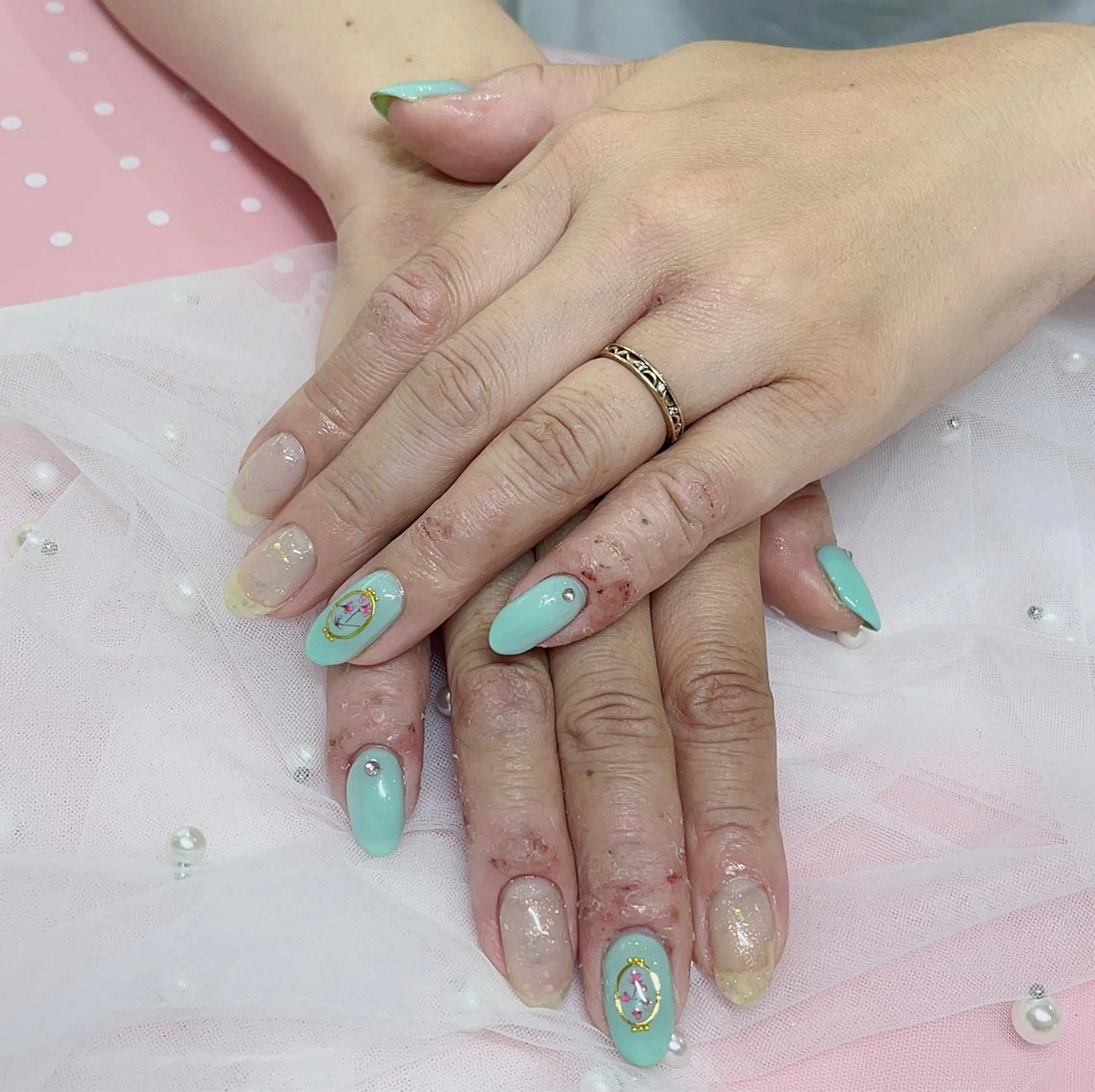 ネイル Fairyフェアリーネイルサロン所属・Nail Hibi サロンのネイルデザイン