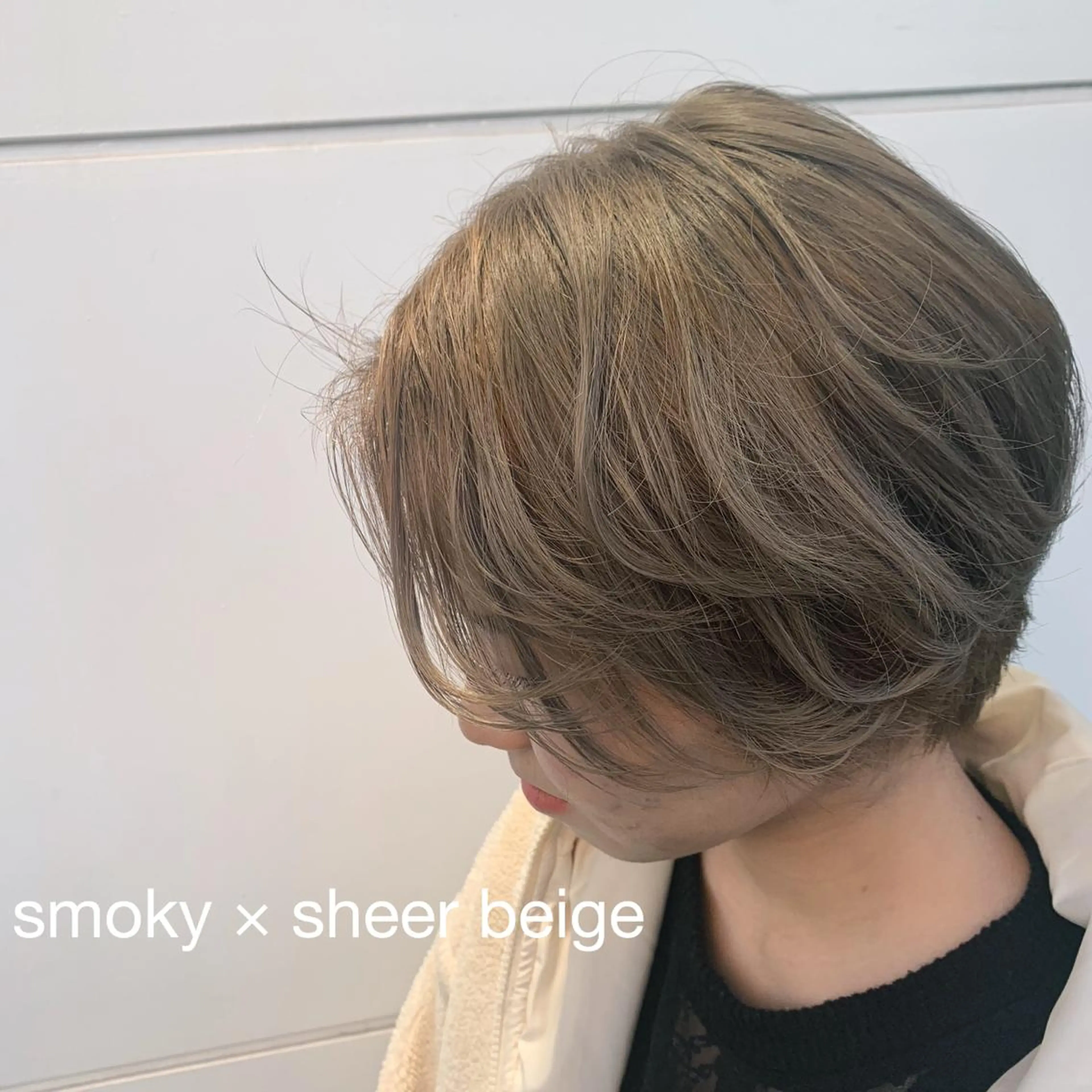 ショート カラー RINA🧤 デザインとボブのヘアスタイル