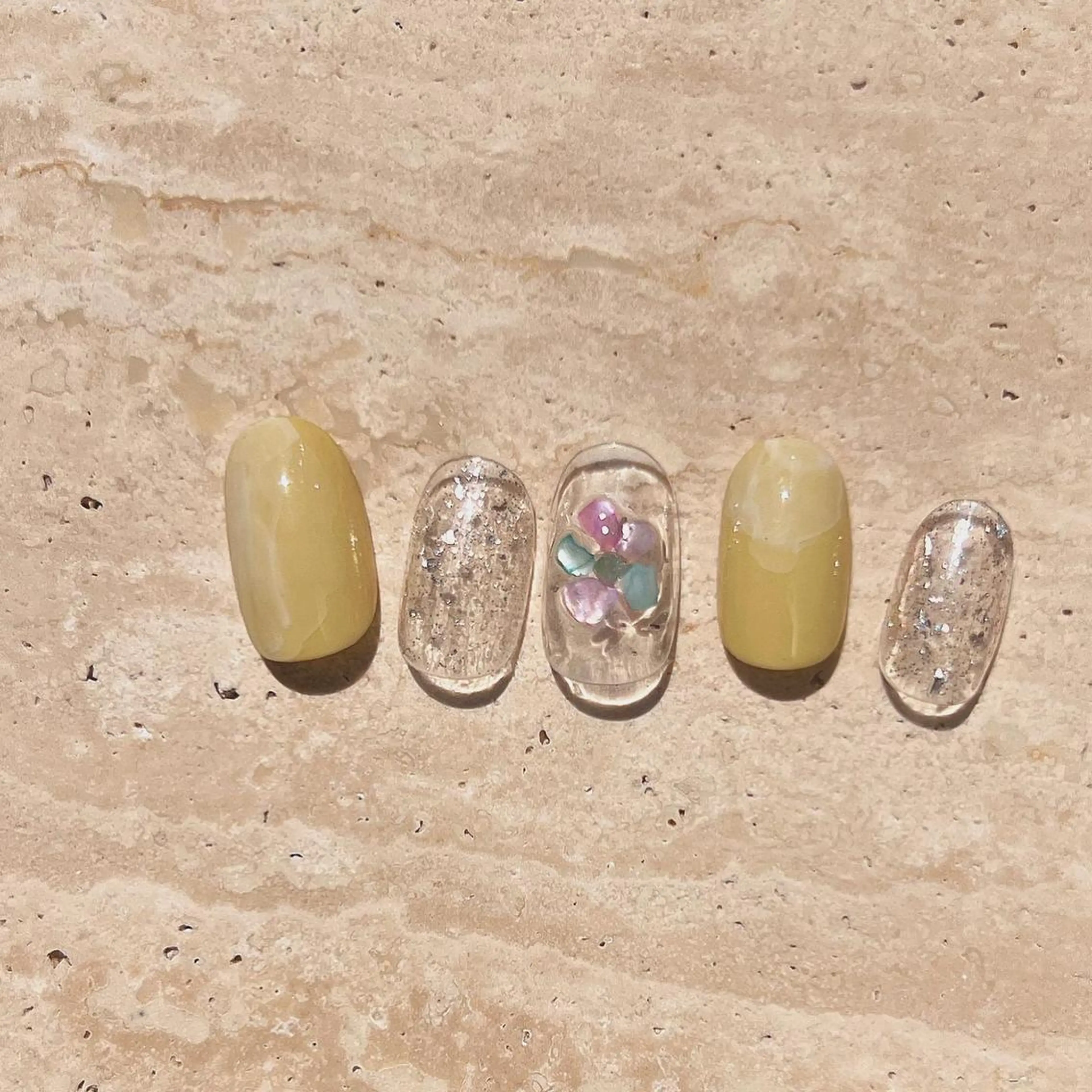 ネイル pointillé .ayaのネイルデザイン