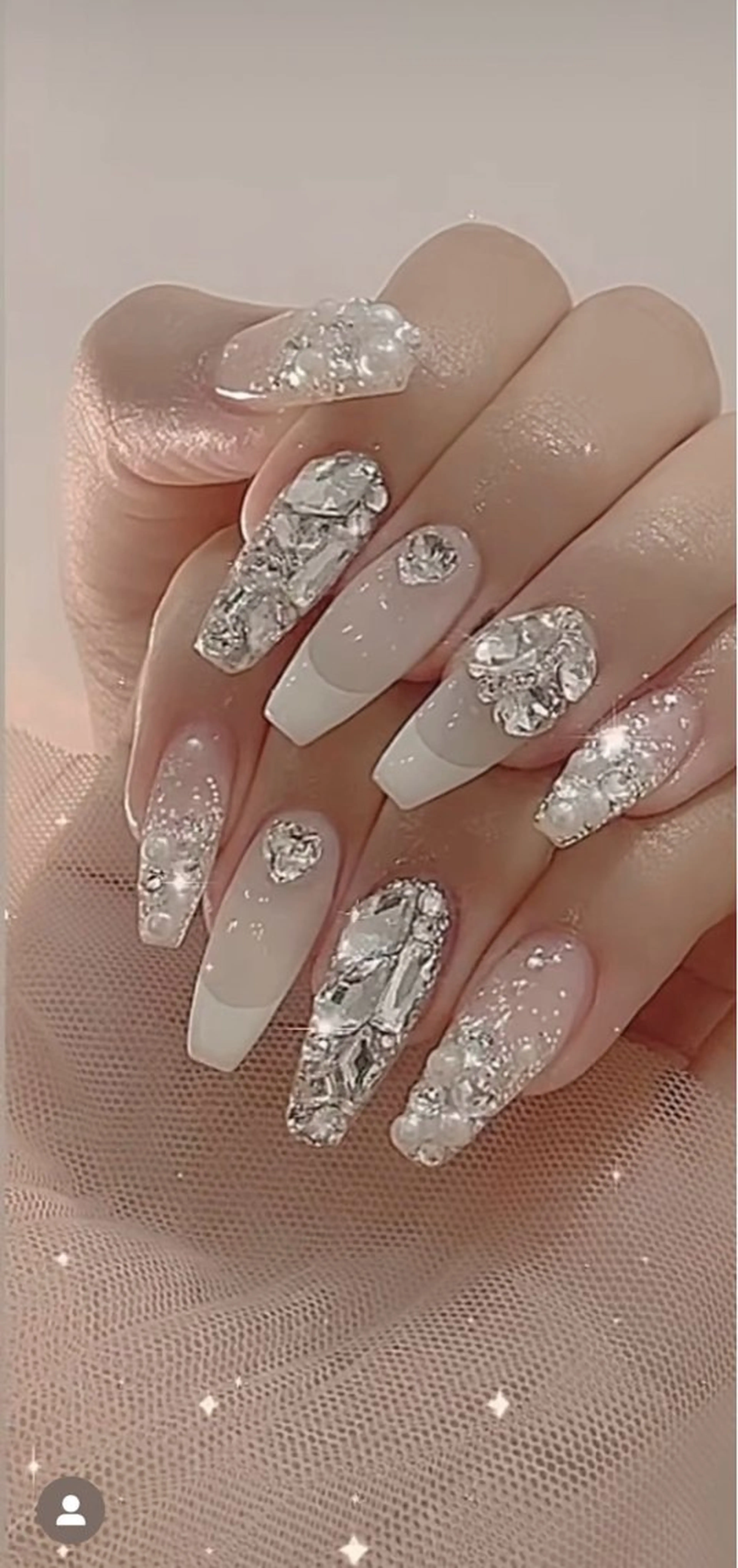 ネイル 長さ出し フレンチネイル 韓国ネイル 赤色 ネイルチップ ハンドネイル Lee Nailsのネイルデザイン