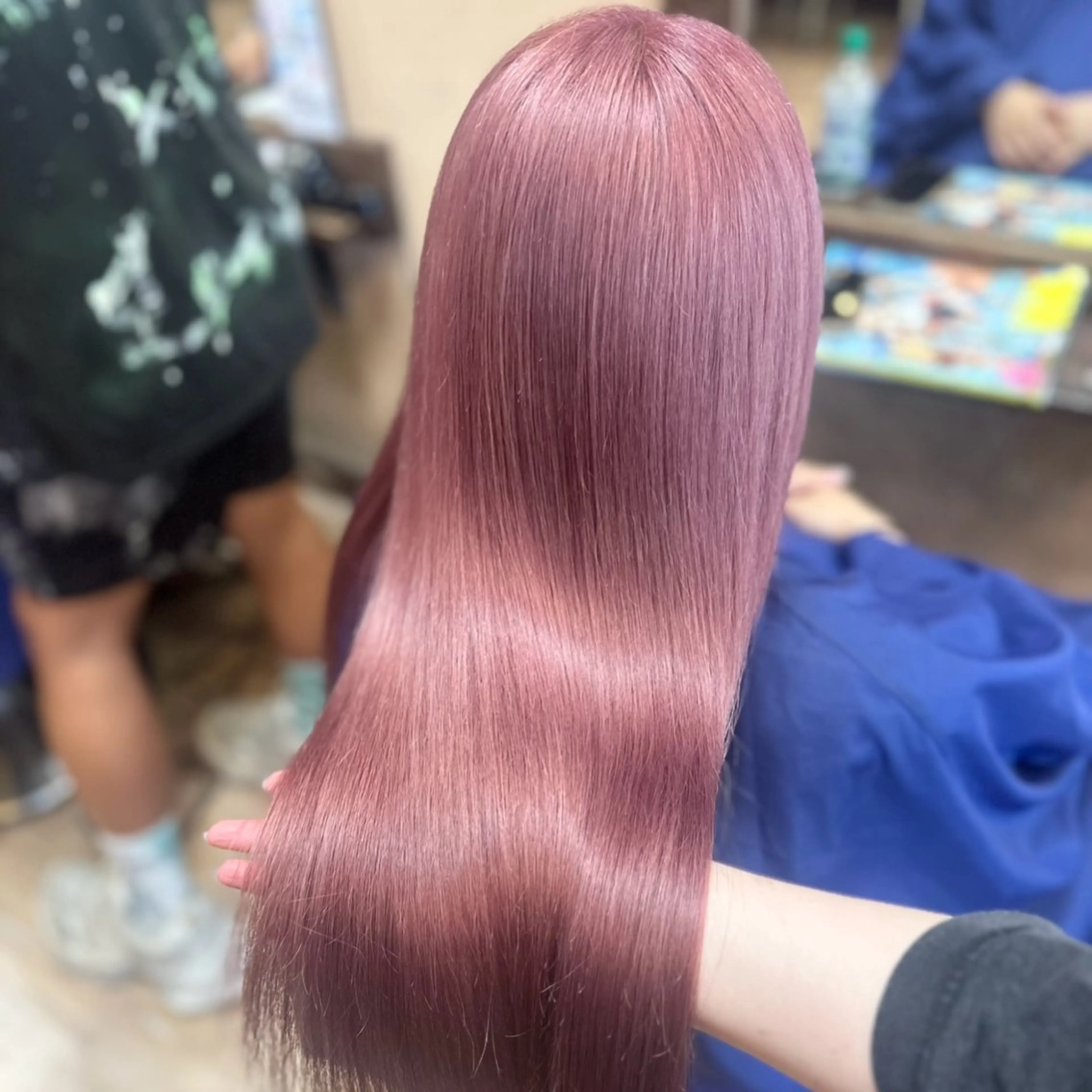 ロング カラー ハイトーンカラー ヘアカラー ブリーチ🩵レイヤー Maho🐻‍❄️のヘアスタイル