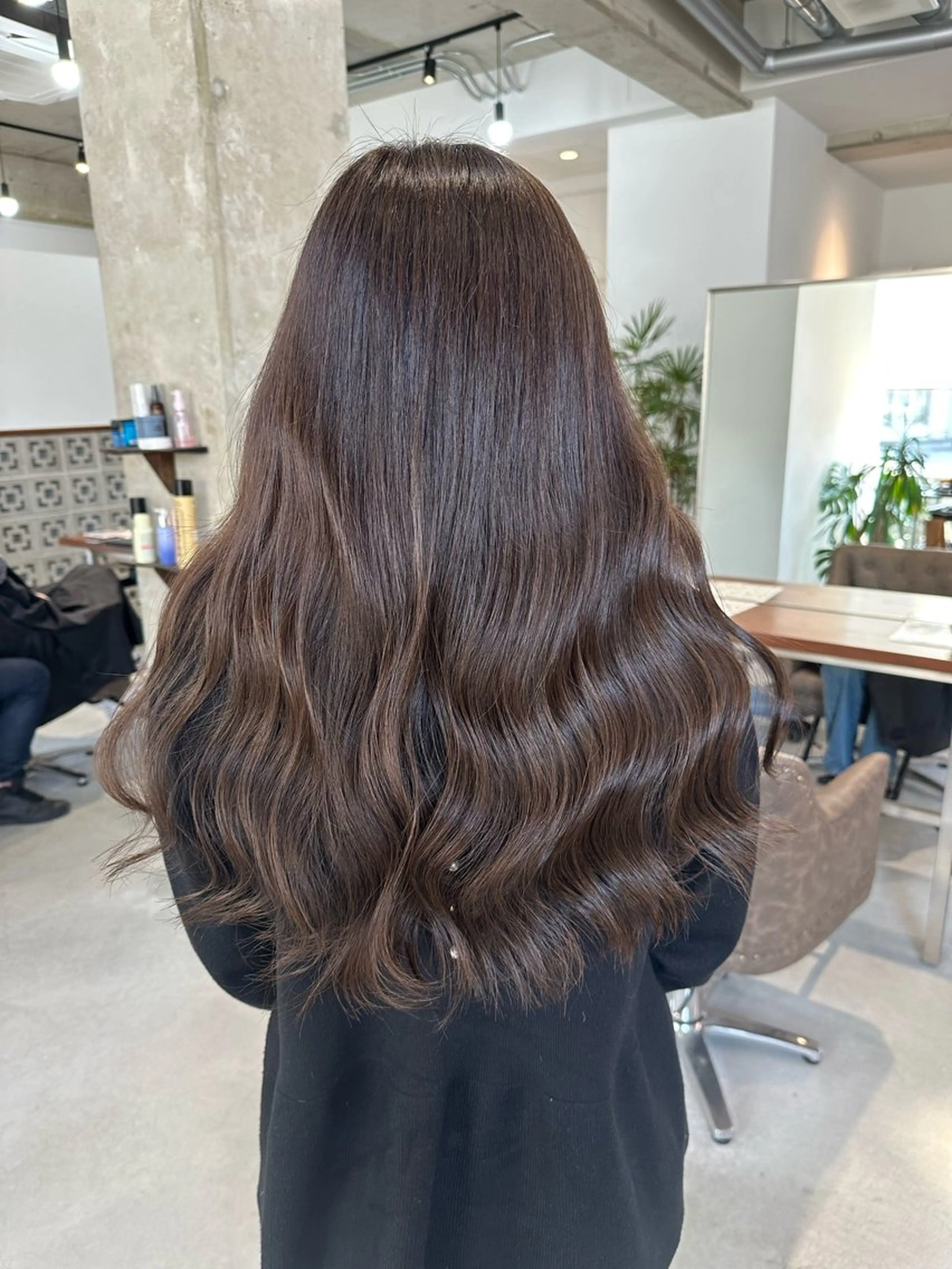 ロング カット ヘアカラー トリートメント カイリ /レイヤーカットのヘアスタイル