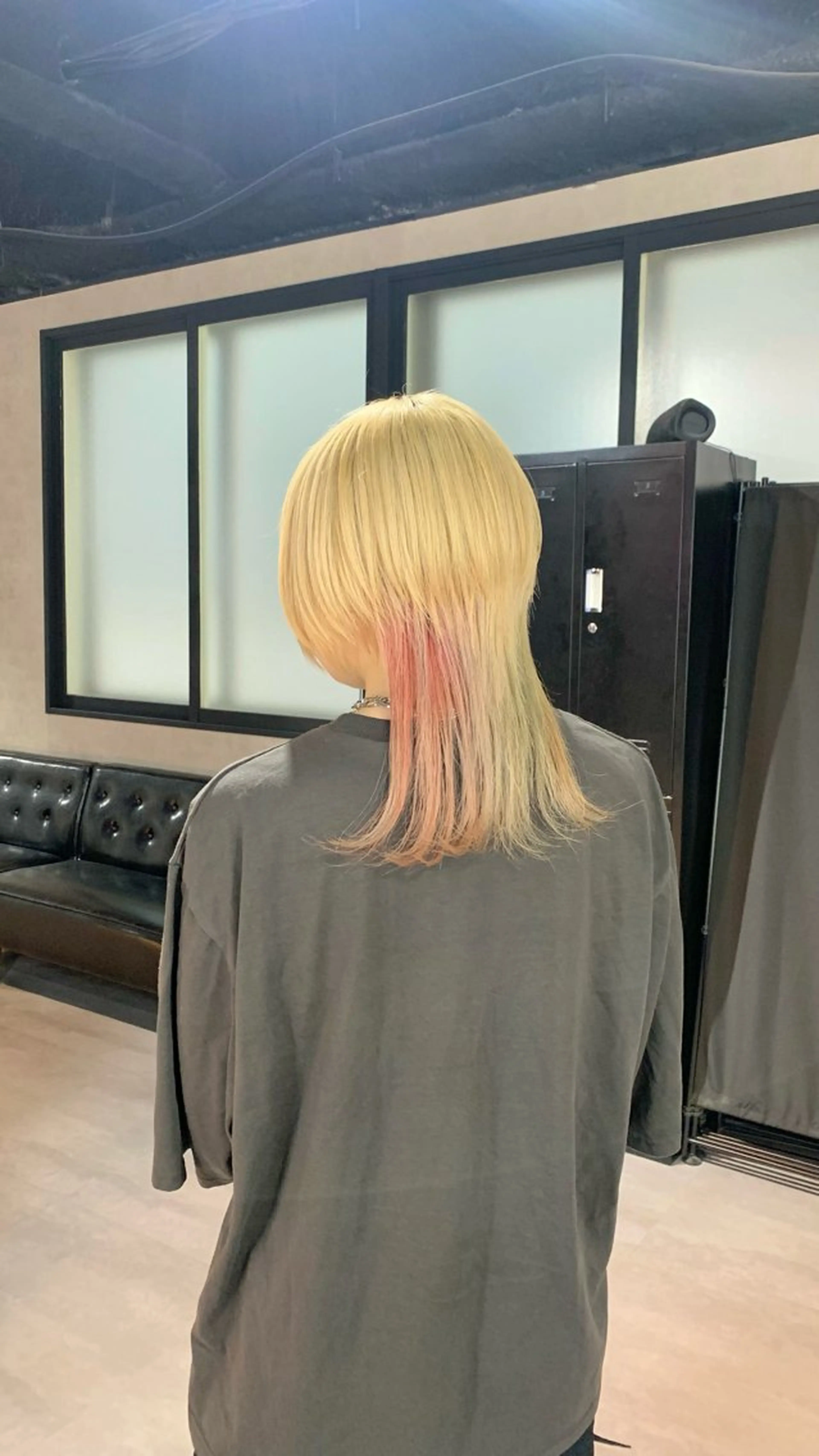 セミロング ウルフカット KISS SWAN所属・B E C H I C O〔べち子〕のヘアスタイル