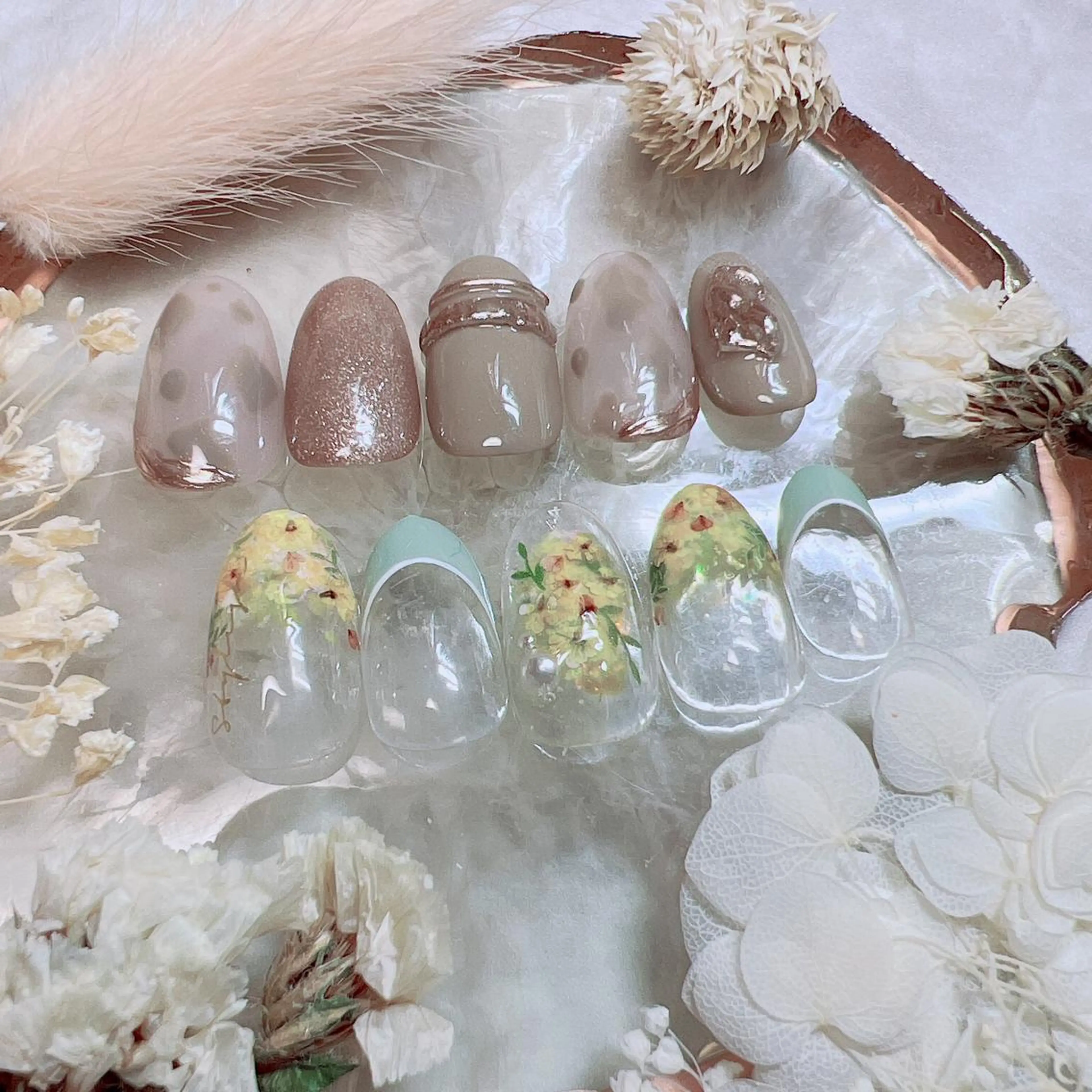 ネイル Nailsalon Lilyのネイルデザイン