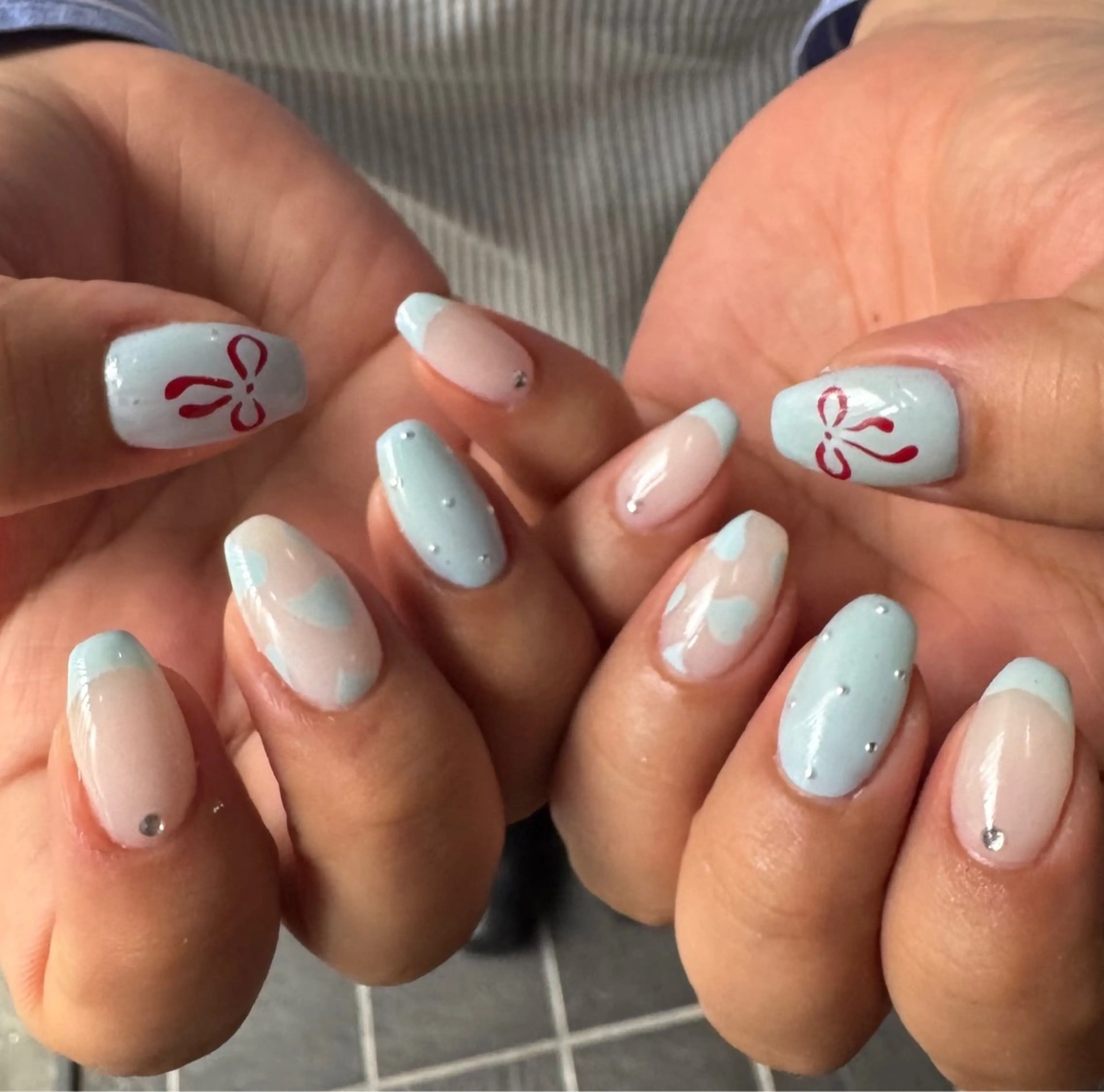 ネイル ハンドネイル フットネイル こゆび /中崎町ネイル🌟のネイルデザイン