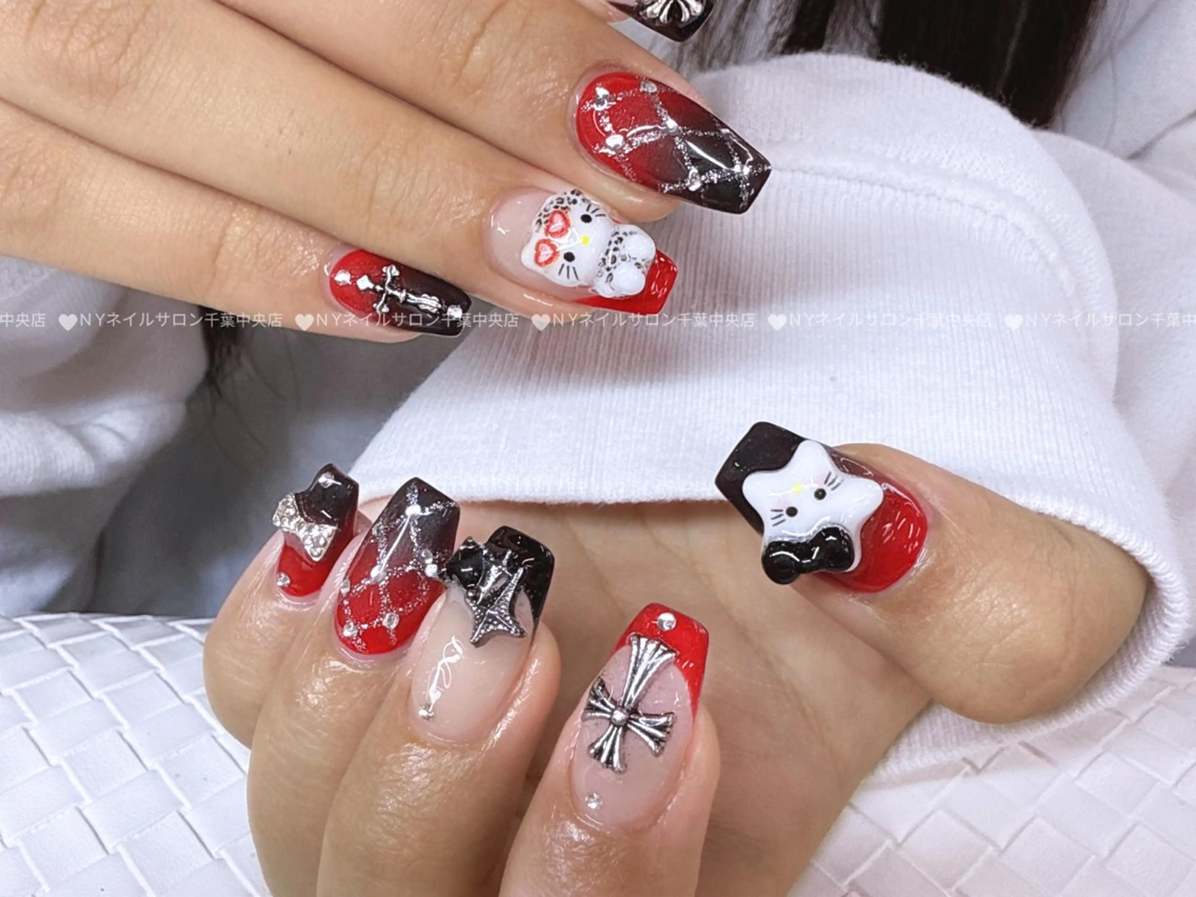 ネイル 長さ出し フットネイル フレンチネイル ジェルネイル ガーリー ハンドネイル NYネイルサロン　千葉中央店所属・NYネイルサロン 千葉中央店のネイルデザイン