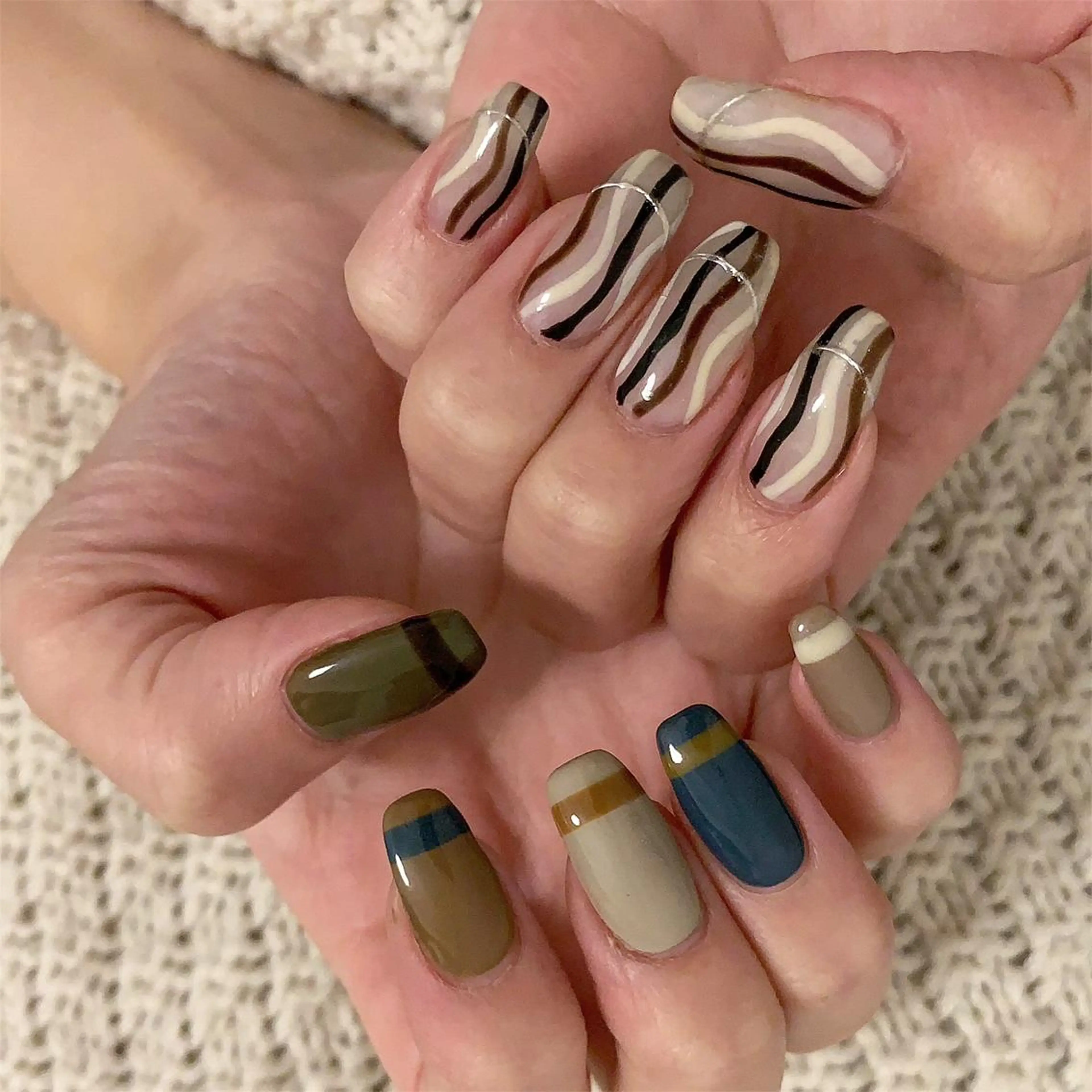 ネイル ヤマダ サクラのヘアスタイル