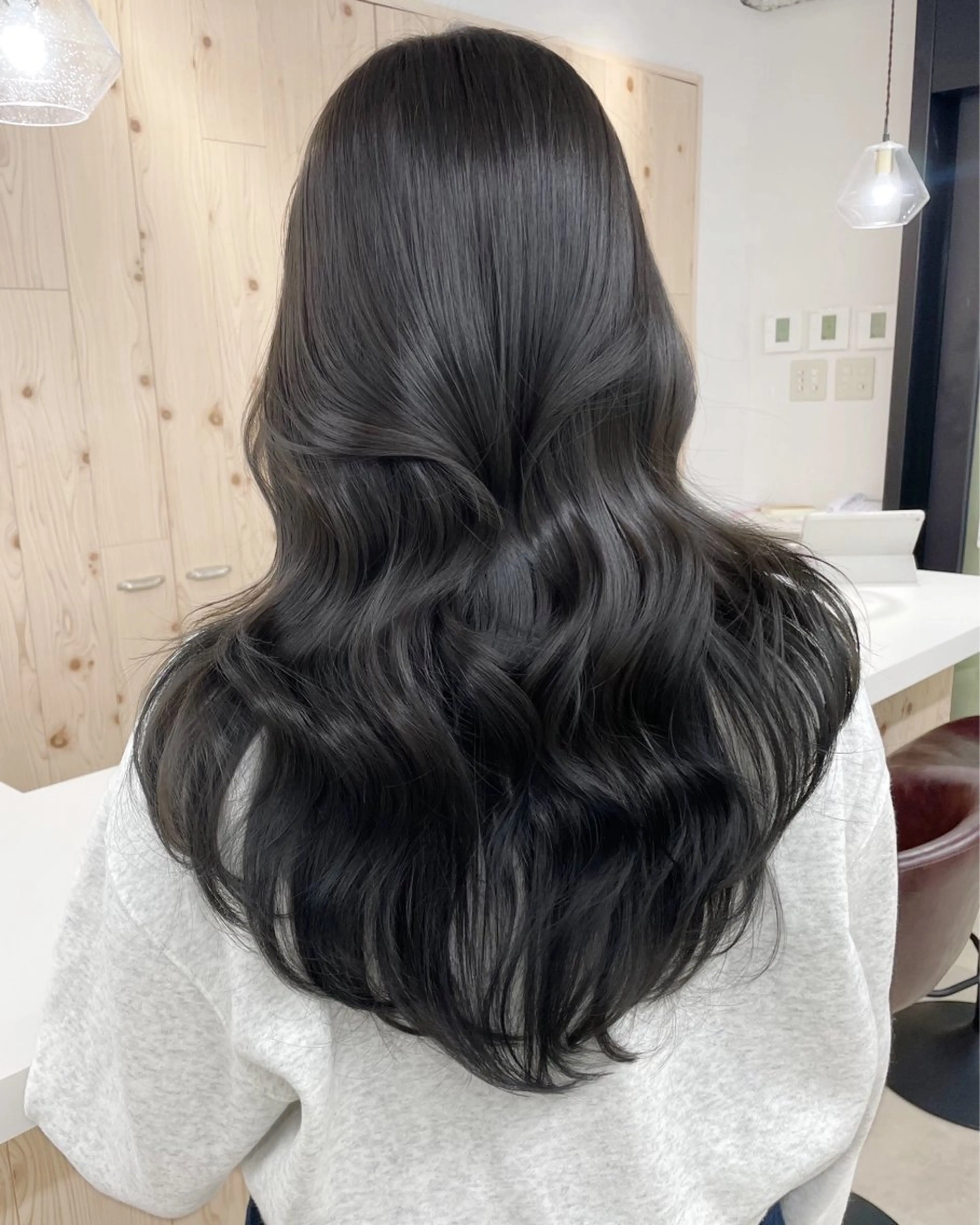 ロング カラー カット ヘアカラー トリートメント ヘアセット 新宿/韓国ヘア/ 髪質改善ストレートのヘアスタイル