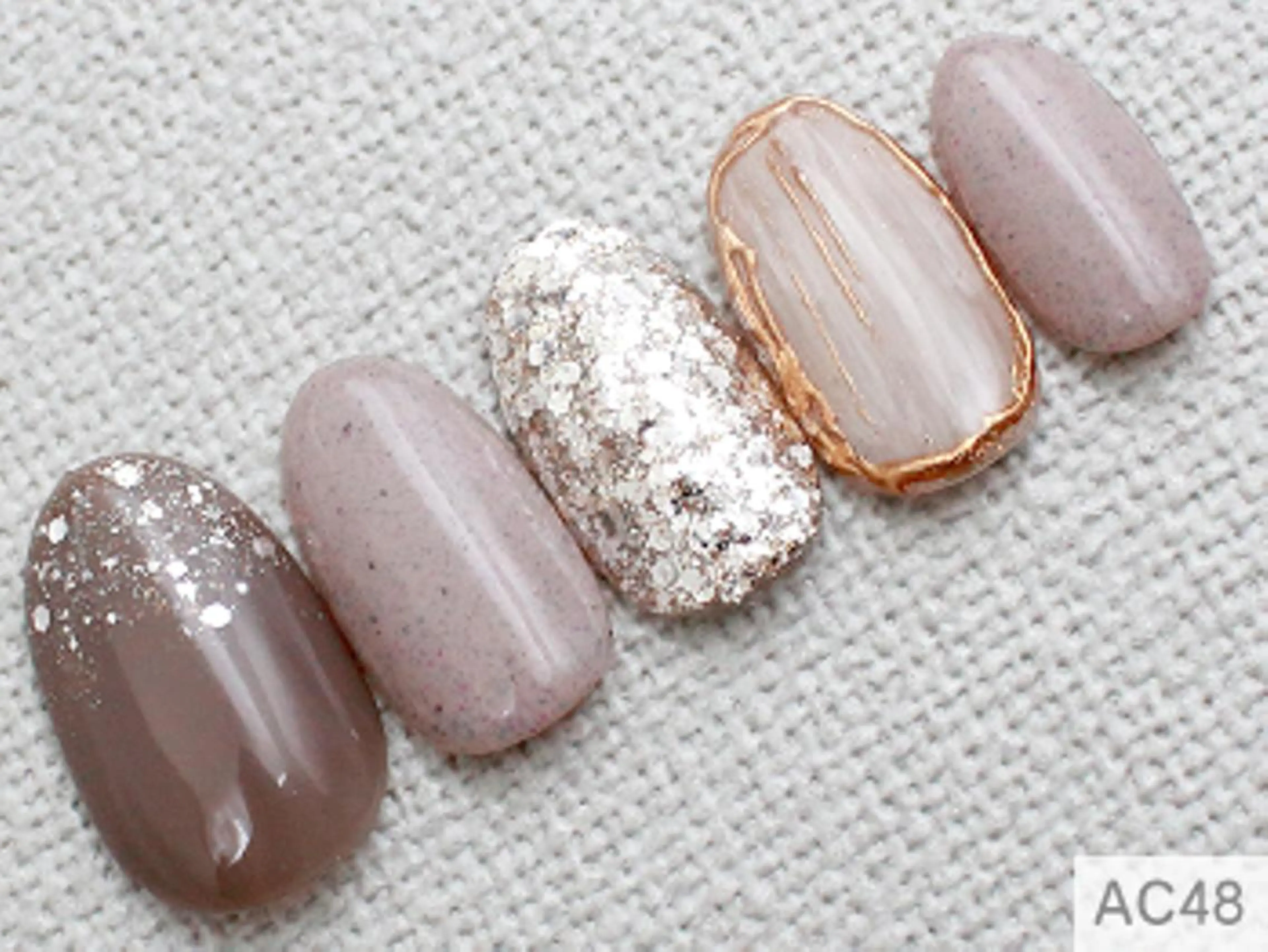 ネイル ジェルネイル マグネットネイル 🤍 Janのネイルデザイン