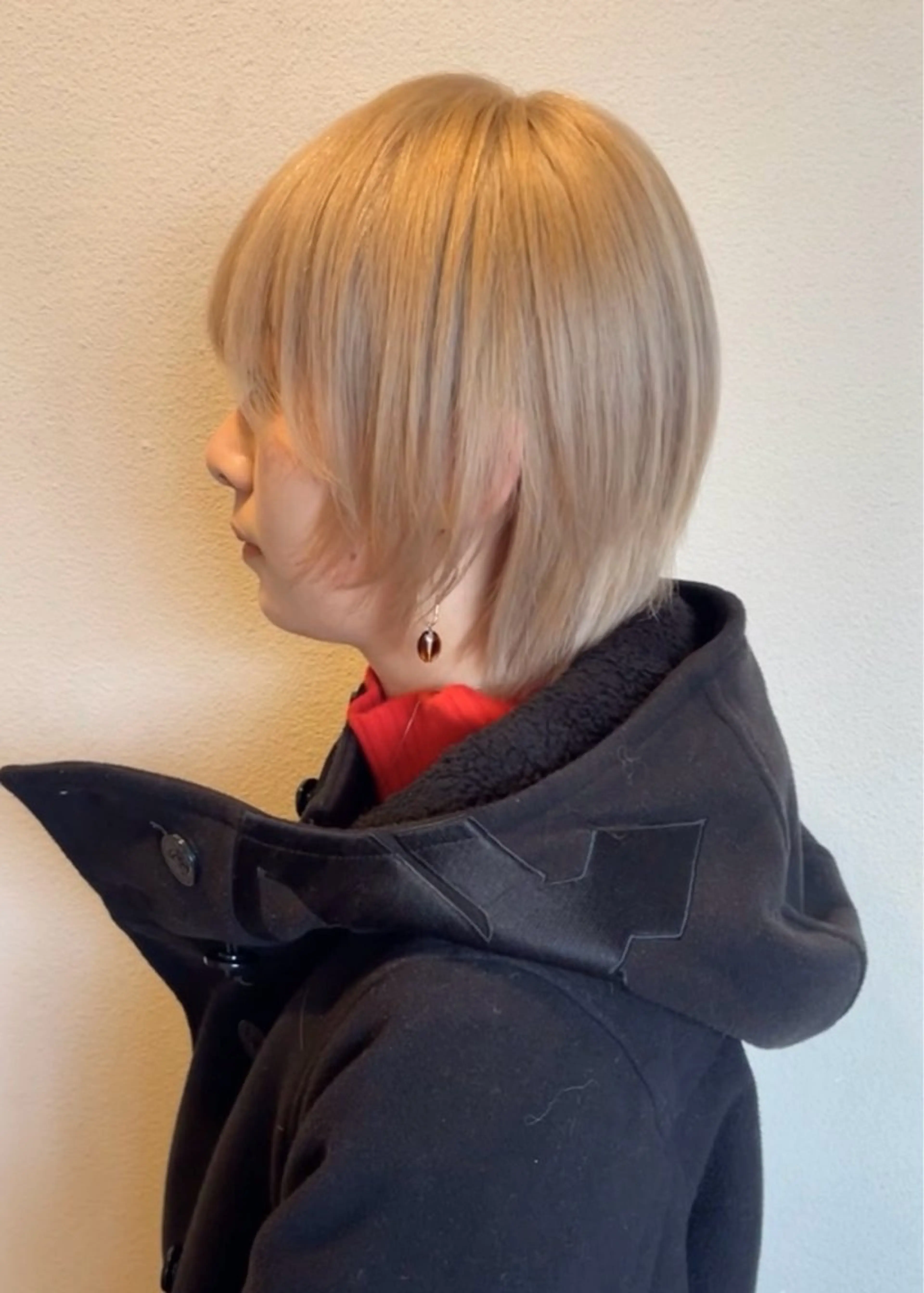 ショート カラー ベージュカラー ホワイトベージュ カット ヘアカラー トリートメント 髪質改善ｶﾗｰ ｹｱﾌﾞﾘｰﾁ/ﾀﾑのヘアスタイル